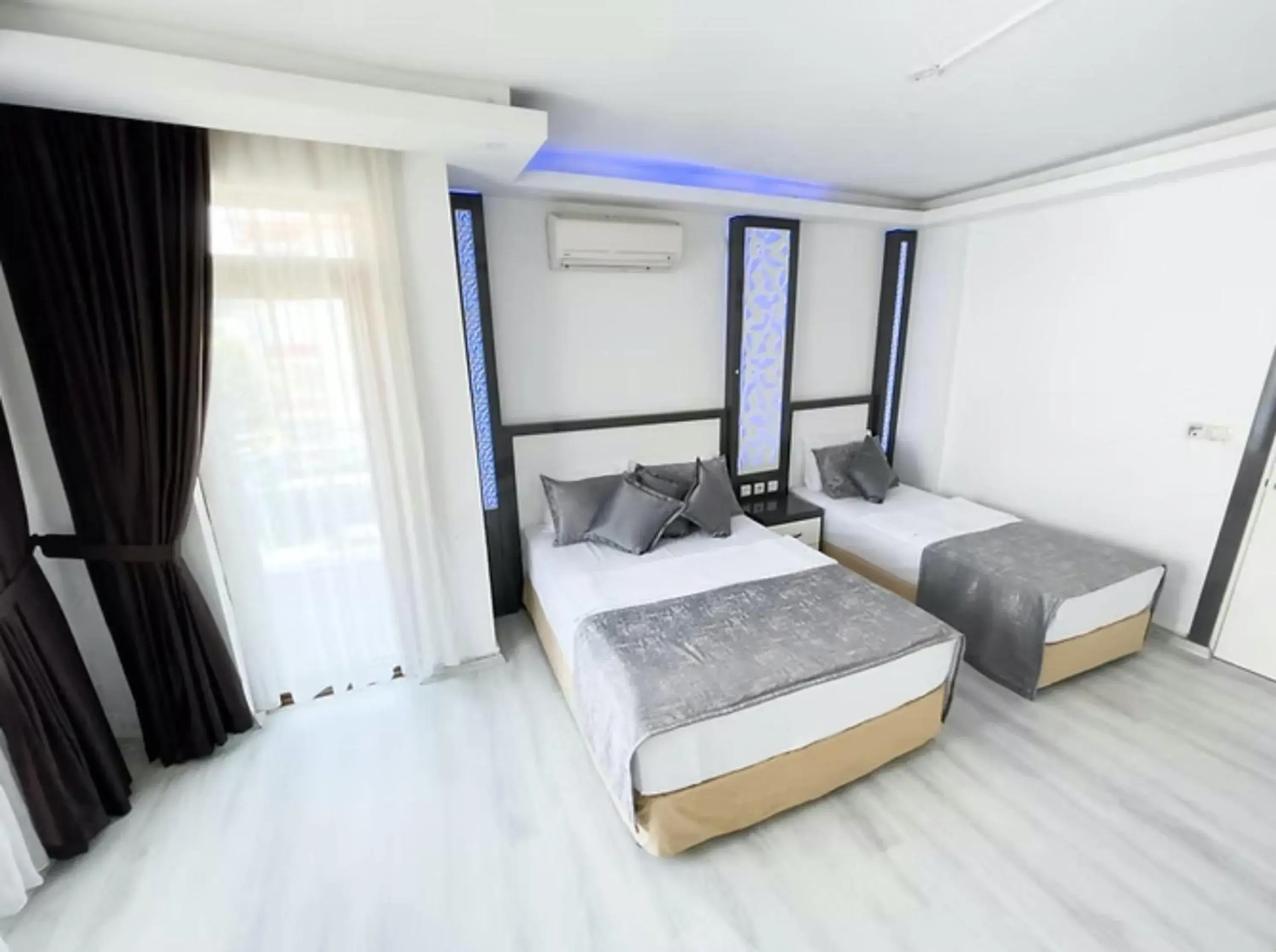 Standard Triple Room in Livane Sun Otel Standard Triple Room in Livane Sun Otel