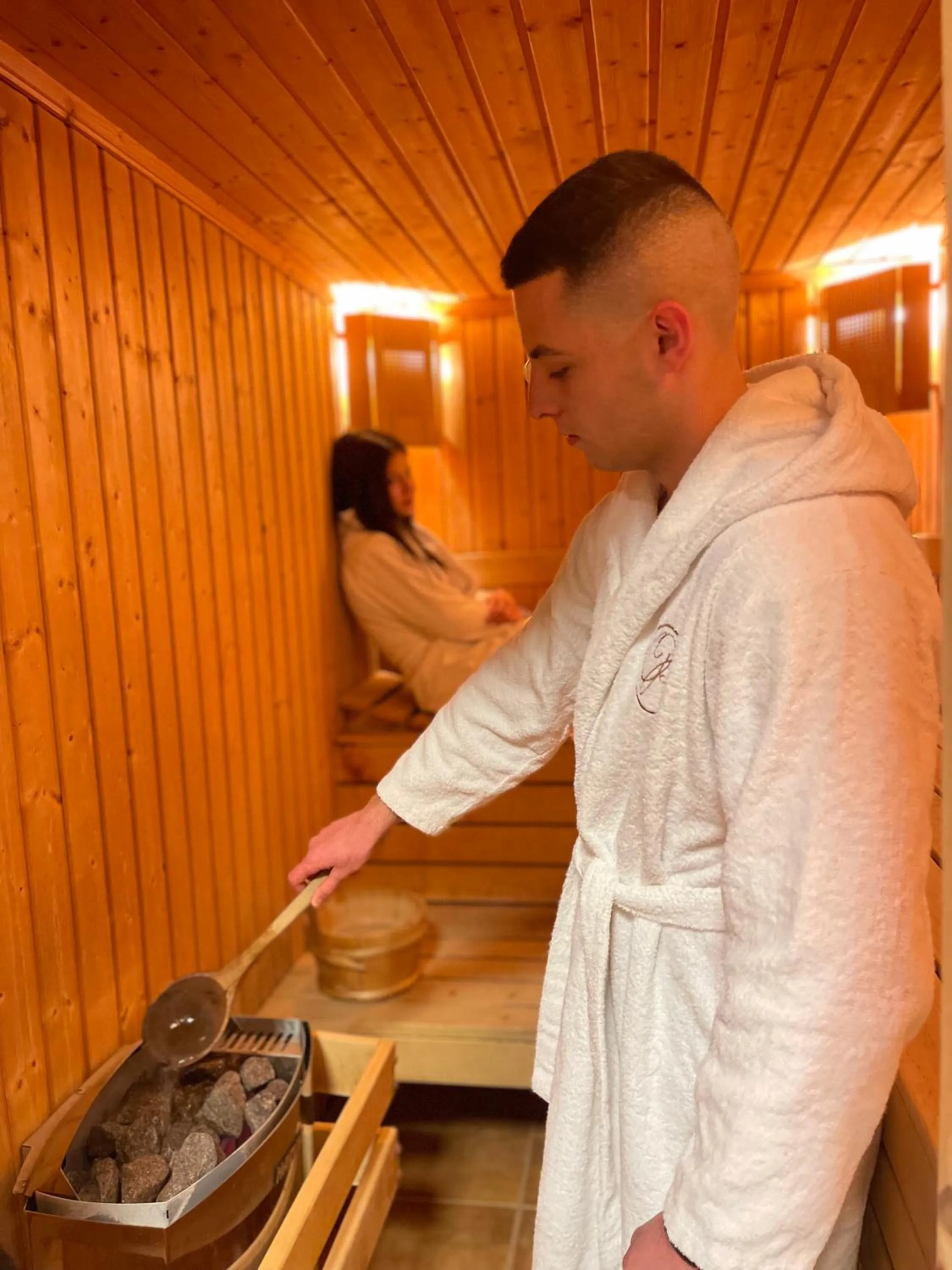 People in Oak Residence Hotel & Relax