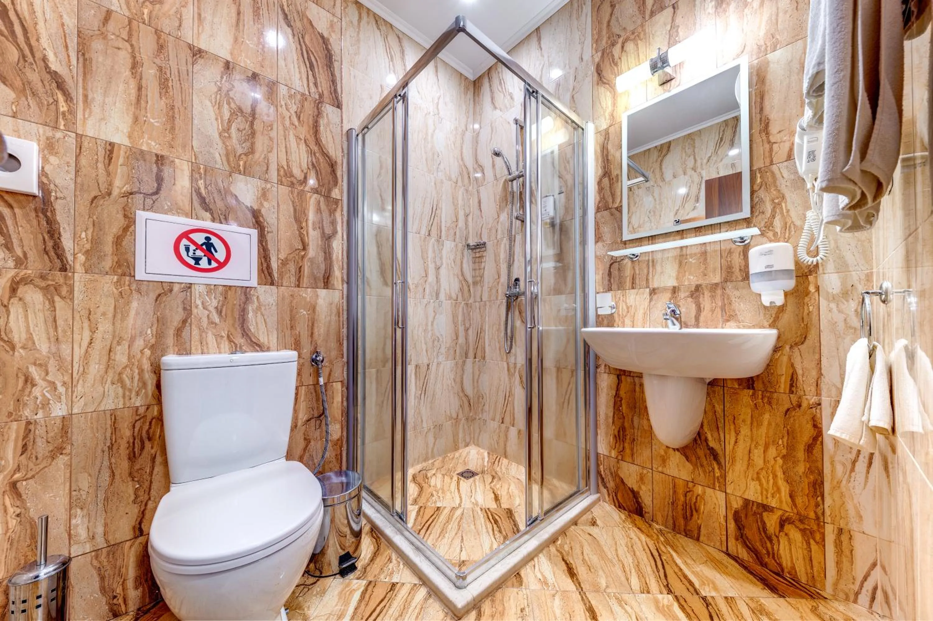 Shower in Oak Residence Hotel & Relax