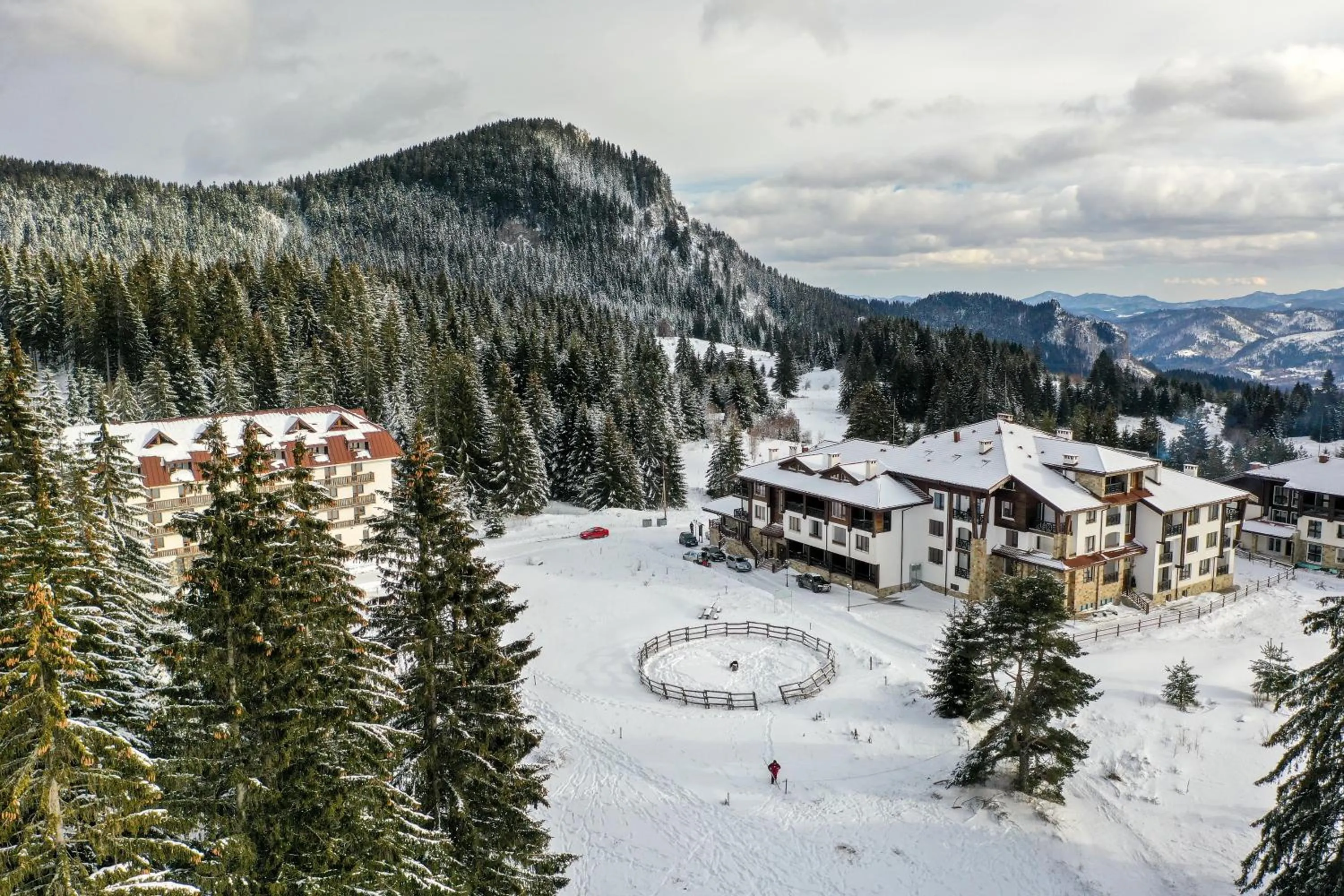 Property building in Oak Residence Hotel & Relax