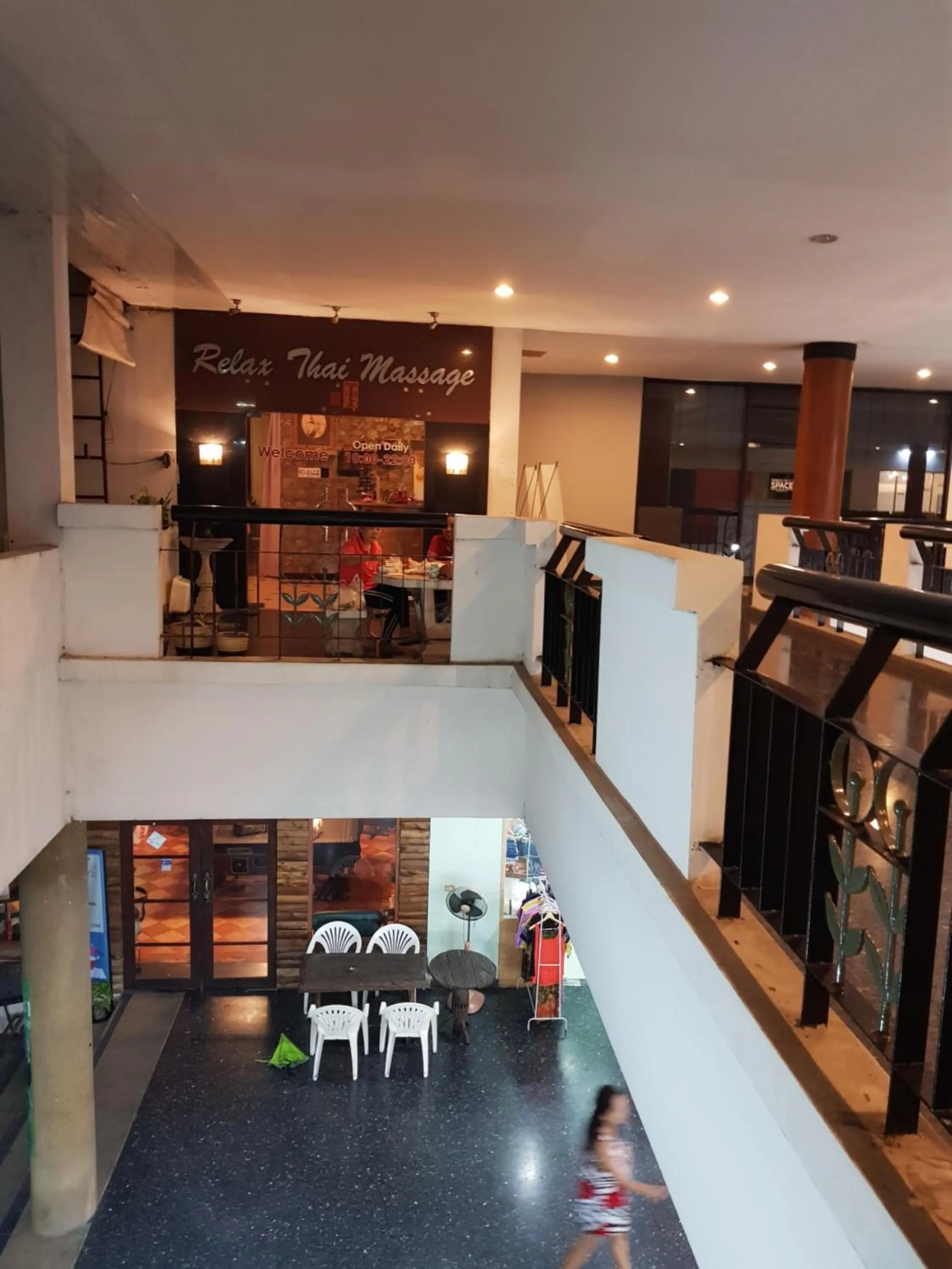 Restaurant/places to eat in The Park Land Bangna by Nudda