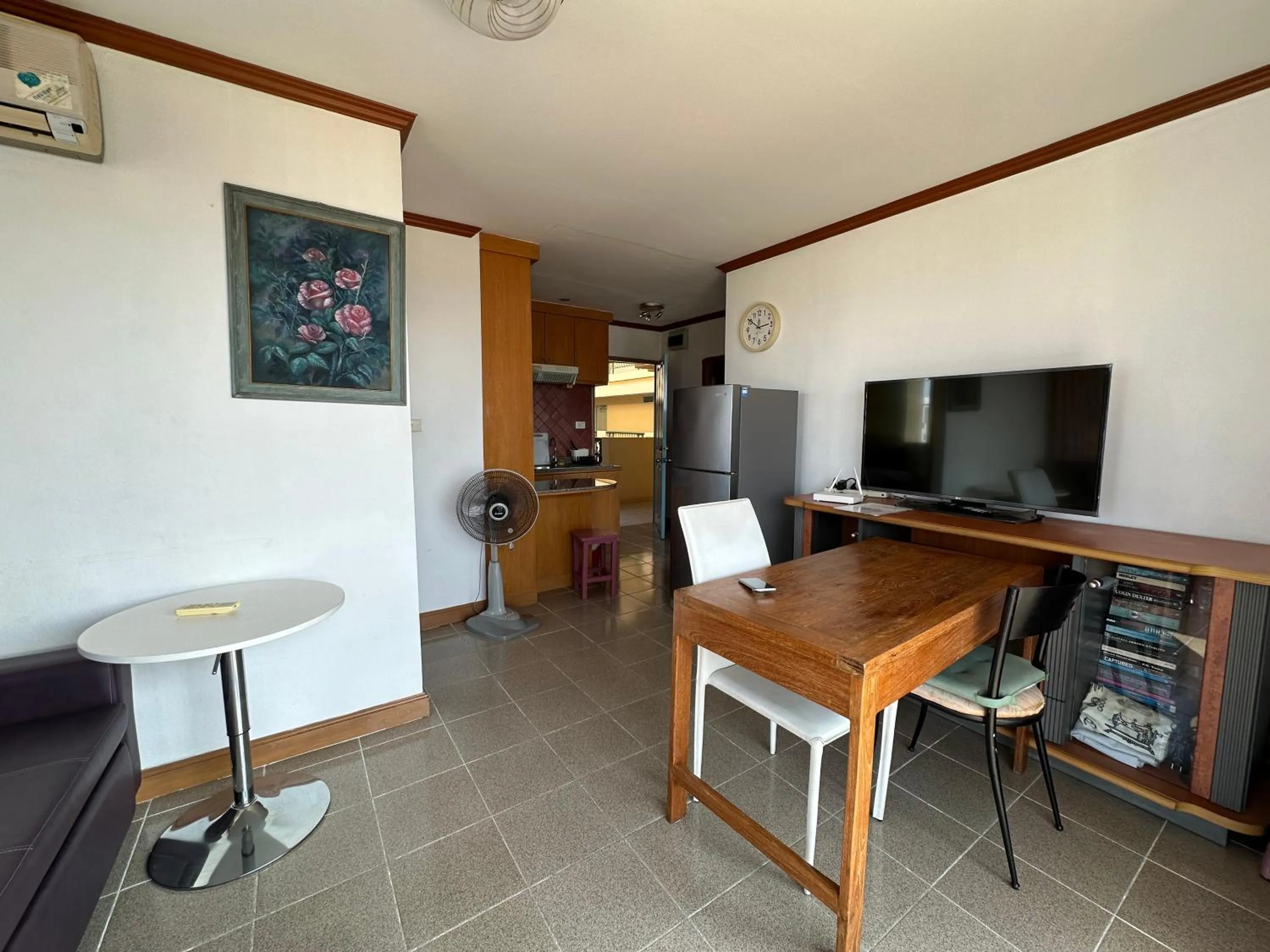 Kitchen or kitchenette in The Park Land Bangna by Nudda