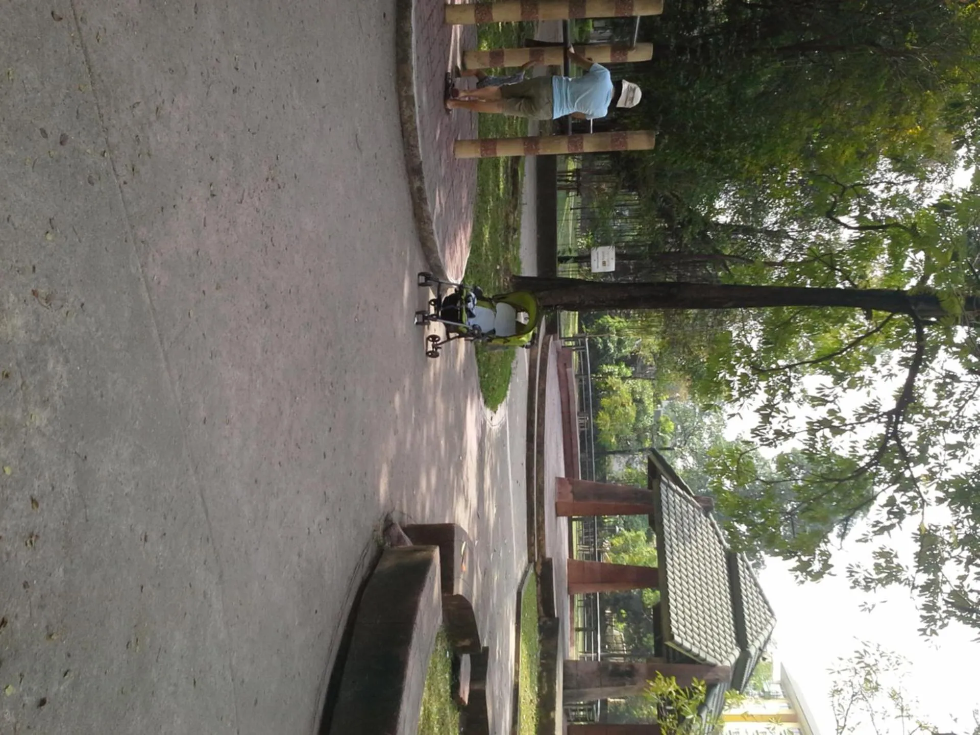 Garden in The Park Land Bangna by Nudda