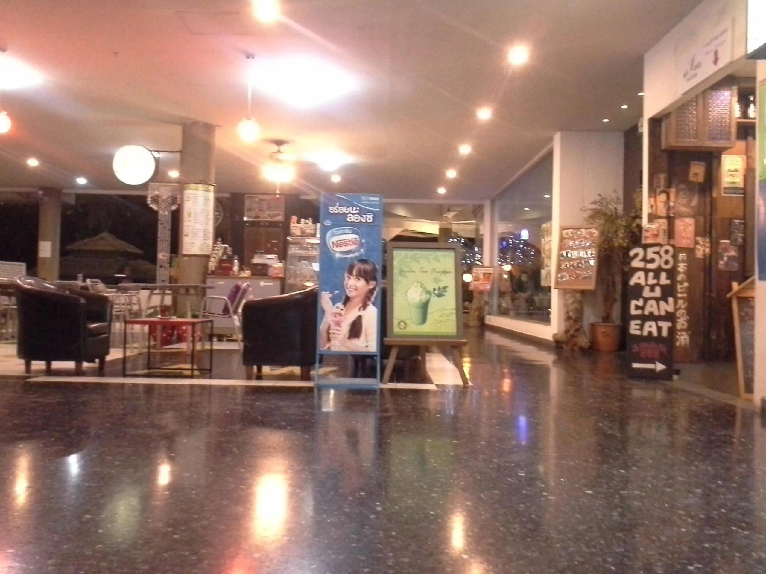 Food and drinks in The Park Land Bangna by Nudda