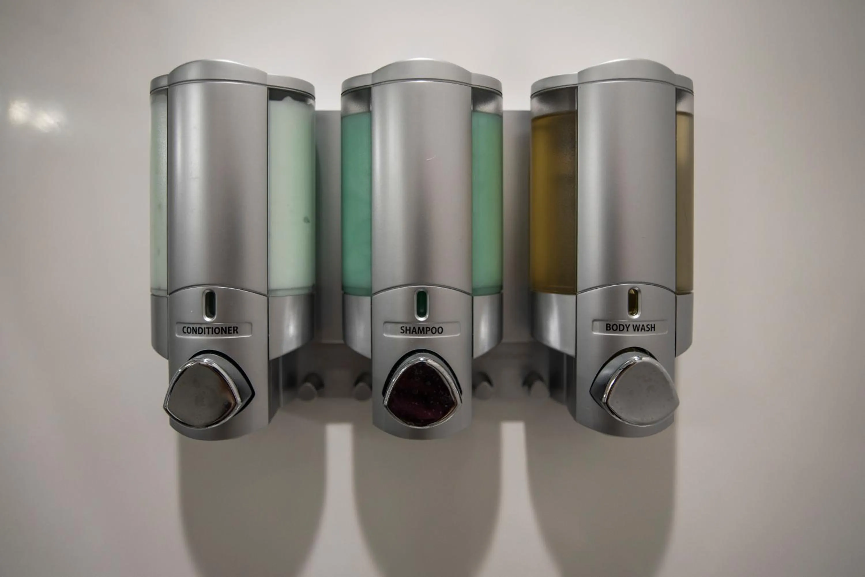 Decorative detail in Modern Regional Art Gallery Home - Spacious & New! Tv in each room