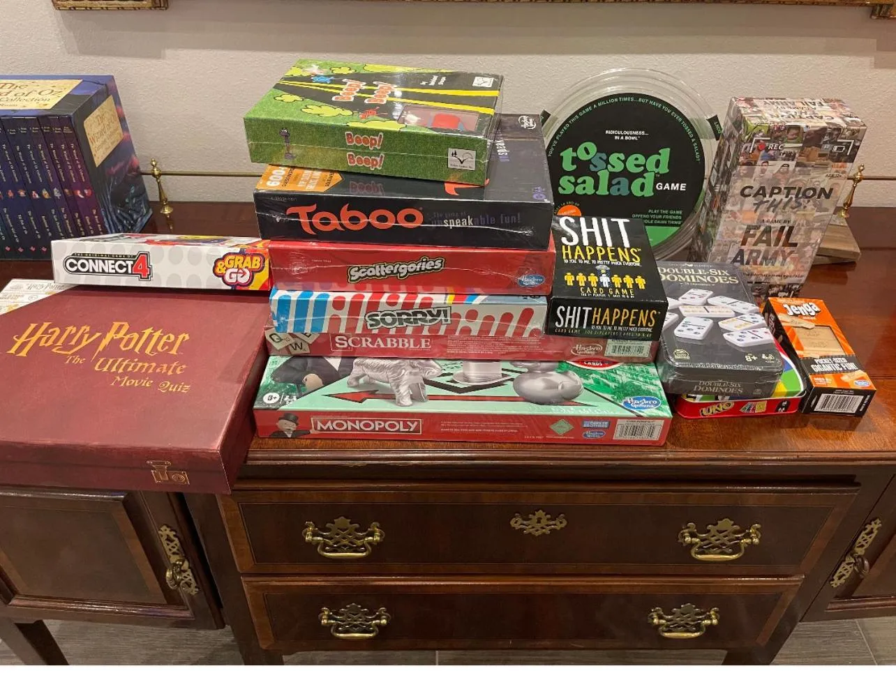 Game Room in Modern Regional Art Gallery Home - Spacious & New! Tv in each room