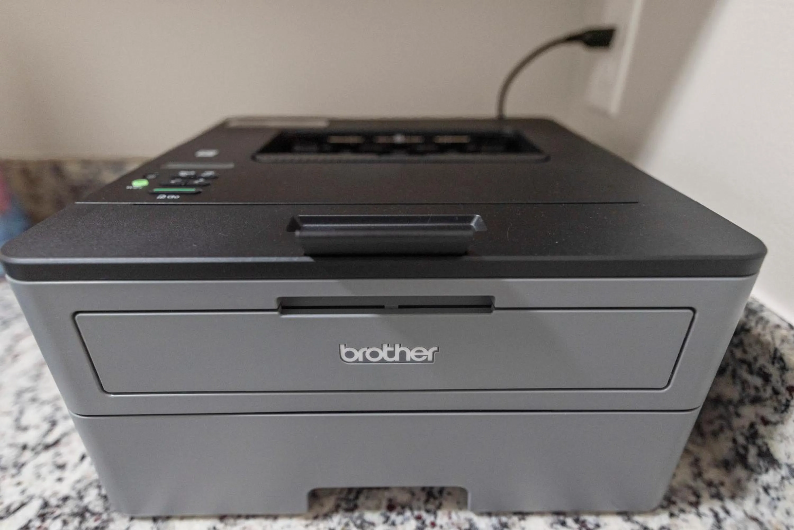 Entertainment in Modern Regional Art Gallery Home - Spacious & New! Tv in each room