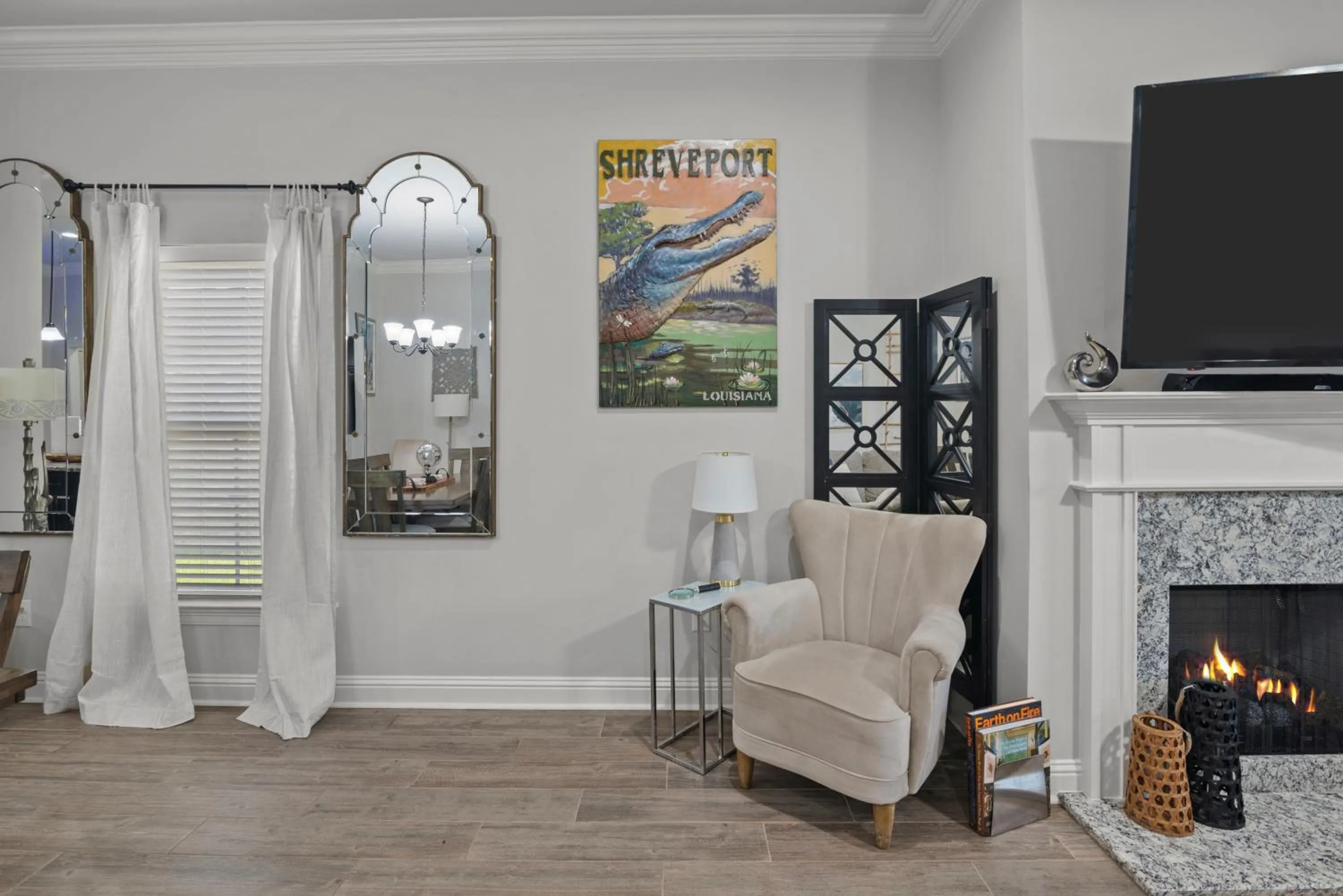 Communal lounge/ TV room in Zen House, a peaceful sanctuary in Shreveport, LA! Tv in each room