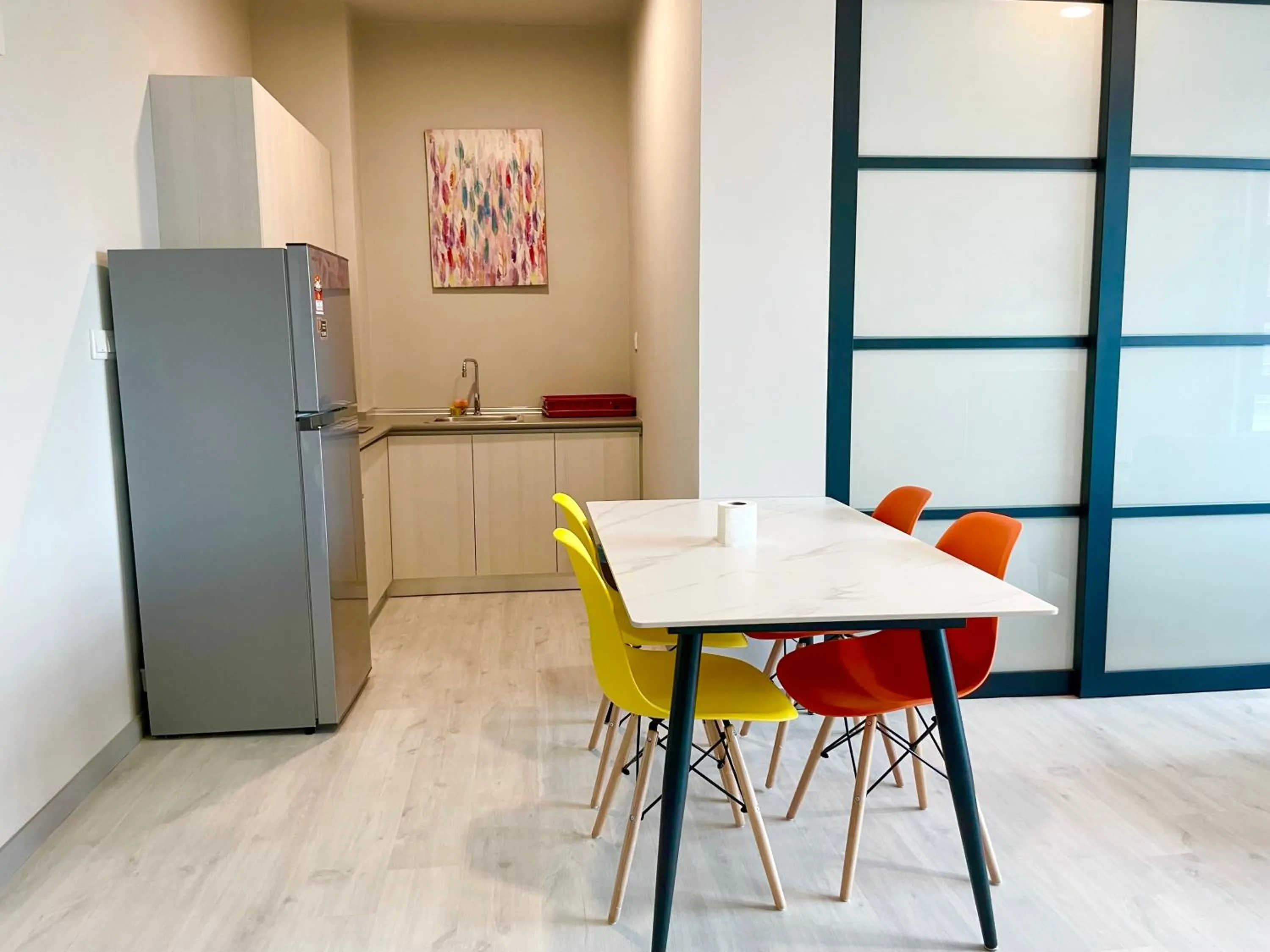 Kitchen or kitchenette in Sunset Seaview Vacation Condos @ Jesselton Quay