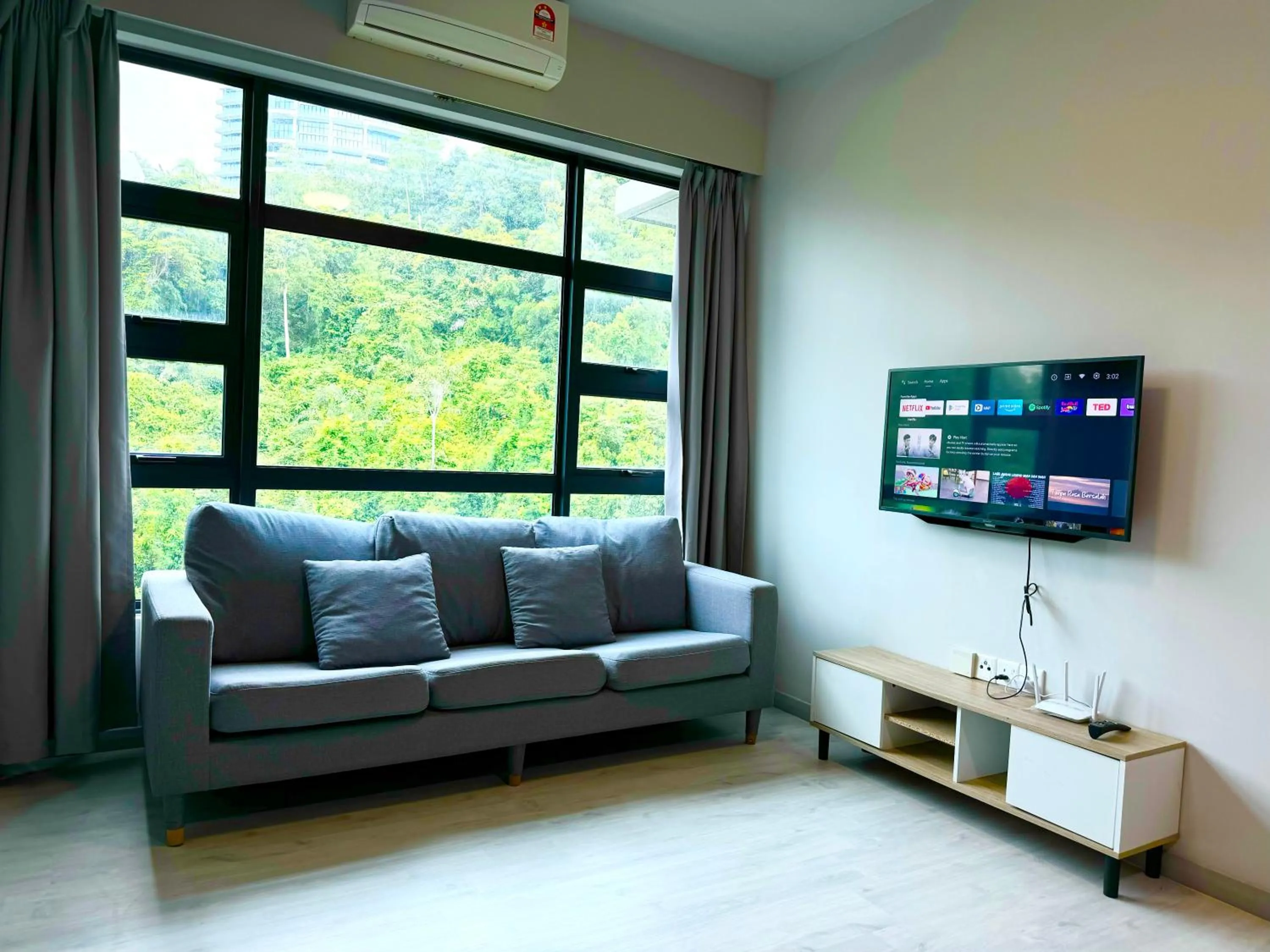 TV and multimedia in Sunset Seaview Vacation Condos @ Jesselton Quay
