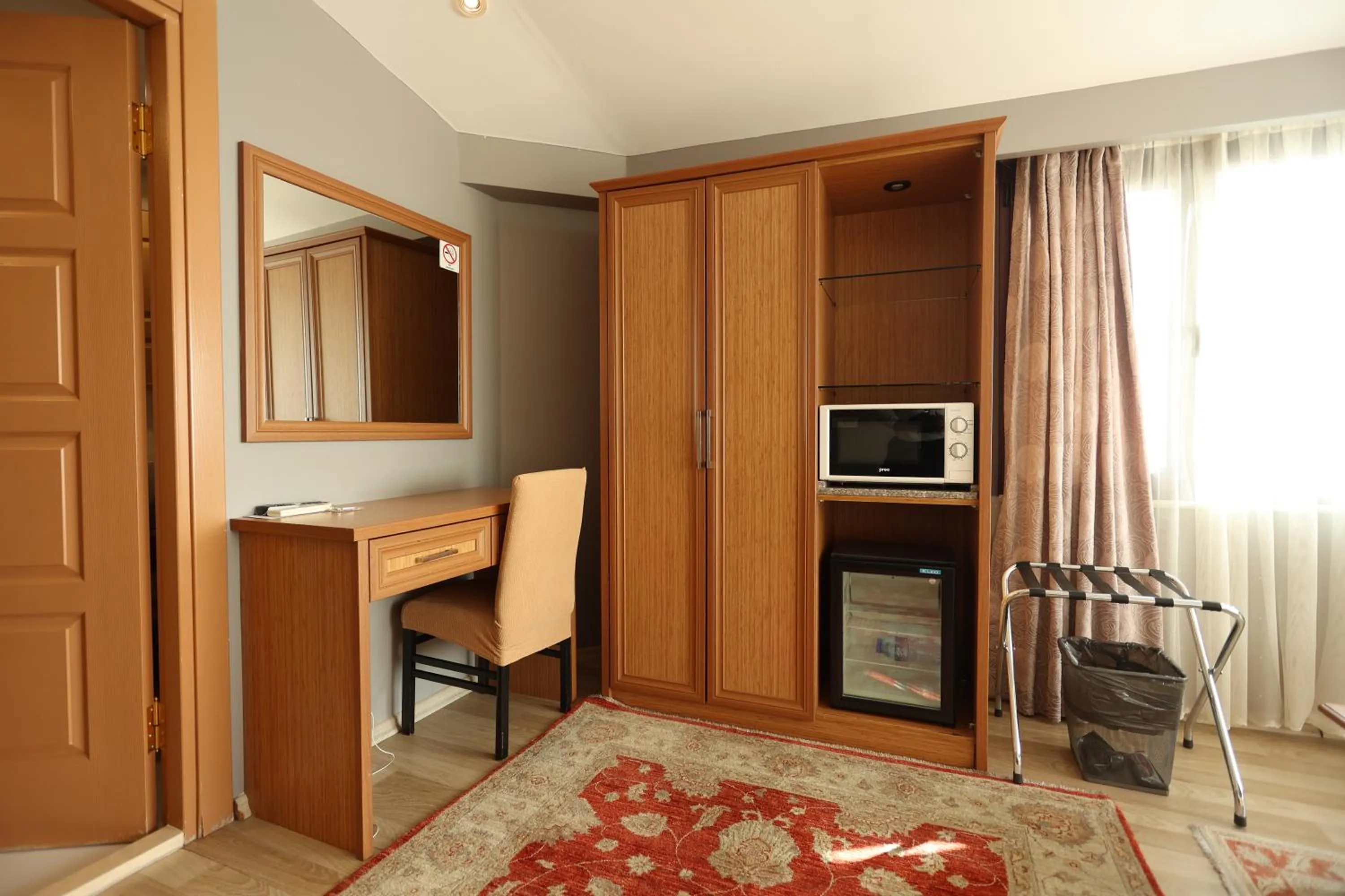 minibar in Hotel Tashkonak Istanbul