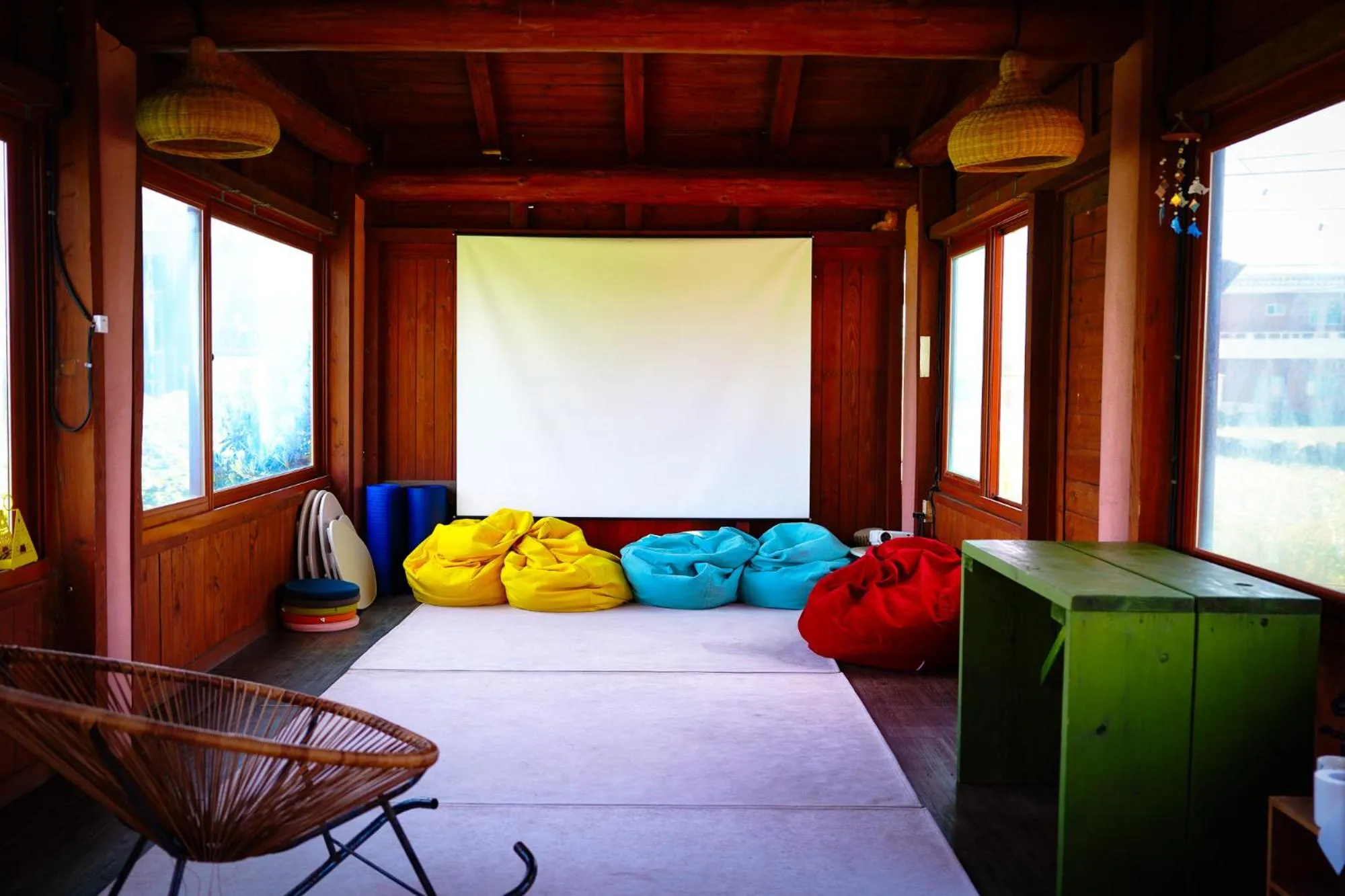 Lounge or bar in ttottot Jeju Backpackers