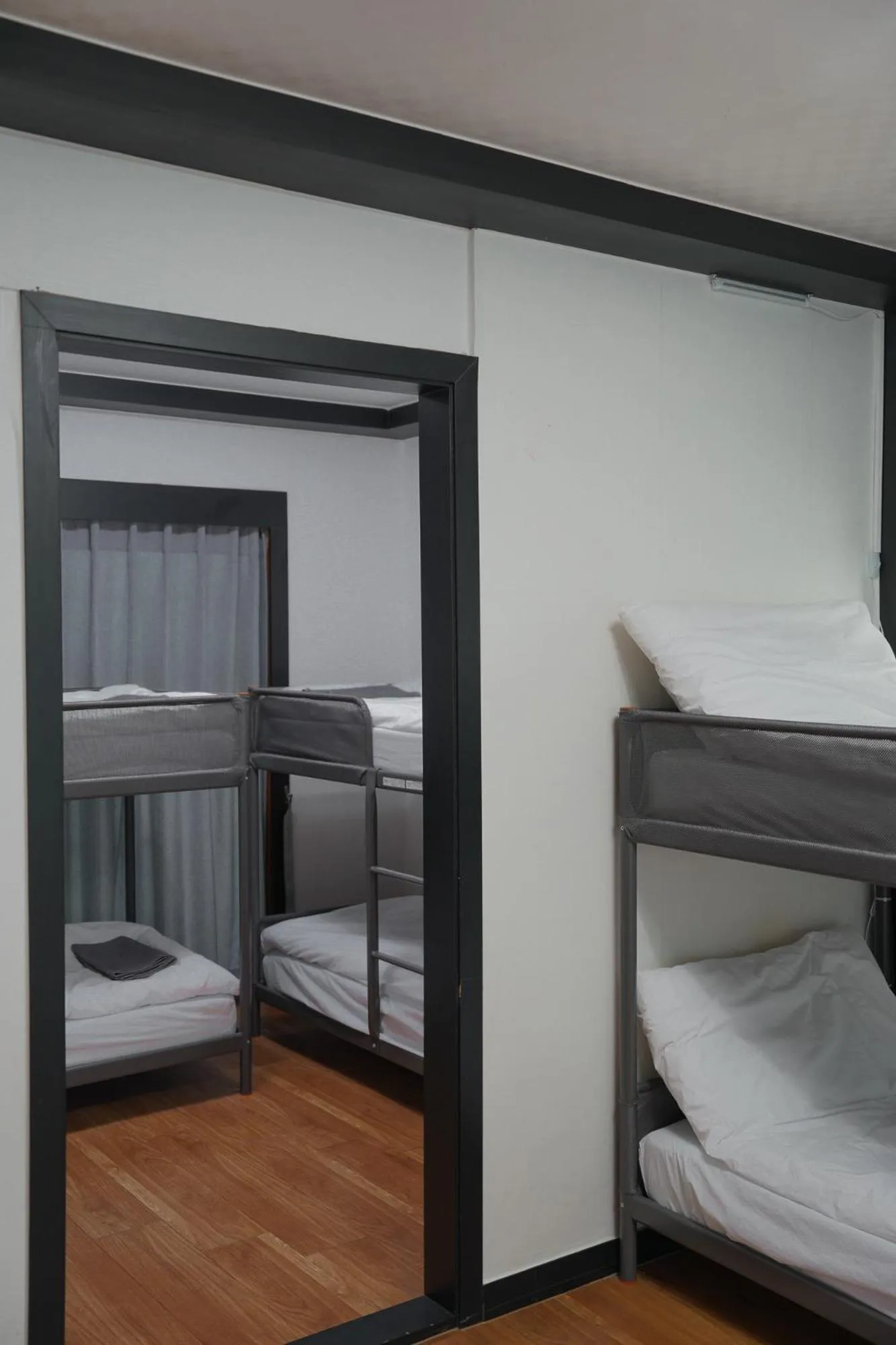 Bedroom, Bed in ttottot Jeju Backpackers