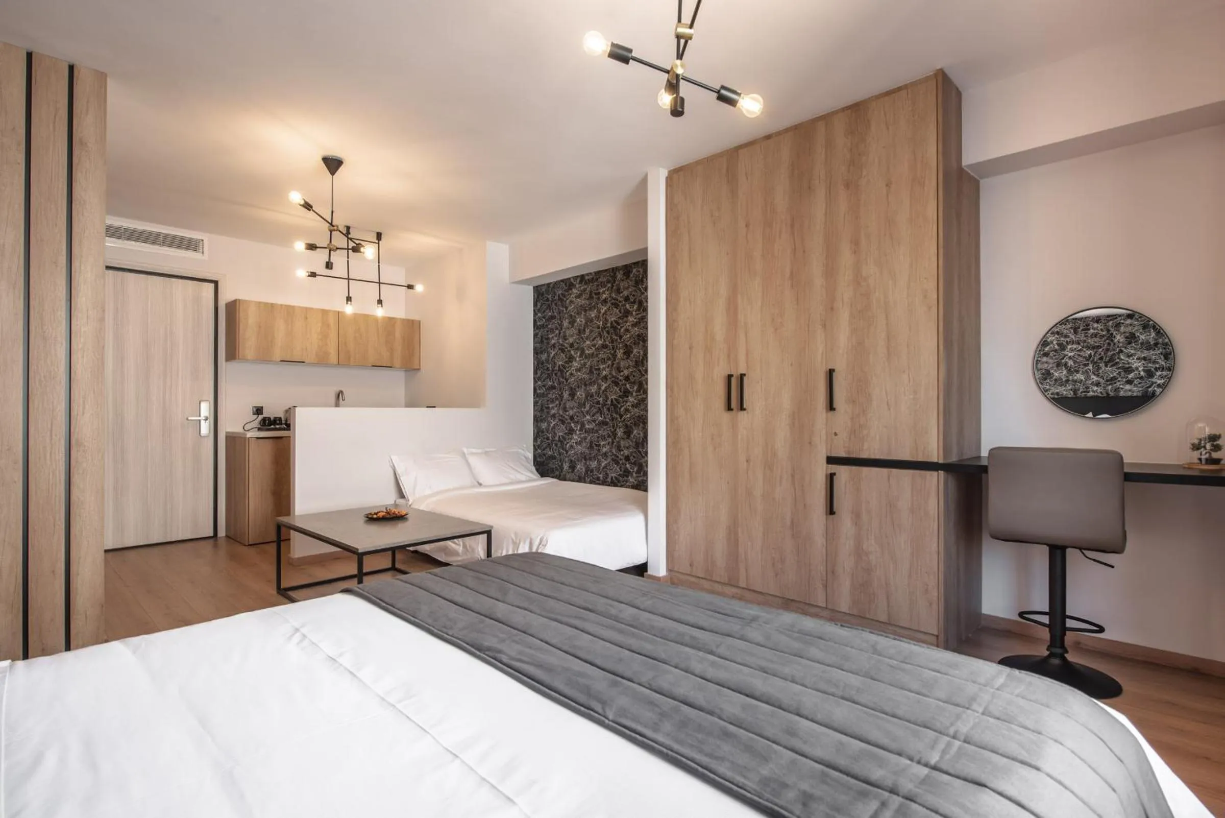 Bed in Ethereal Athεns