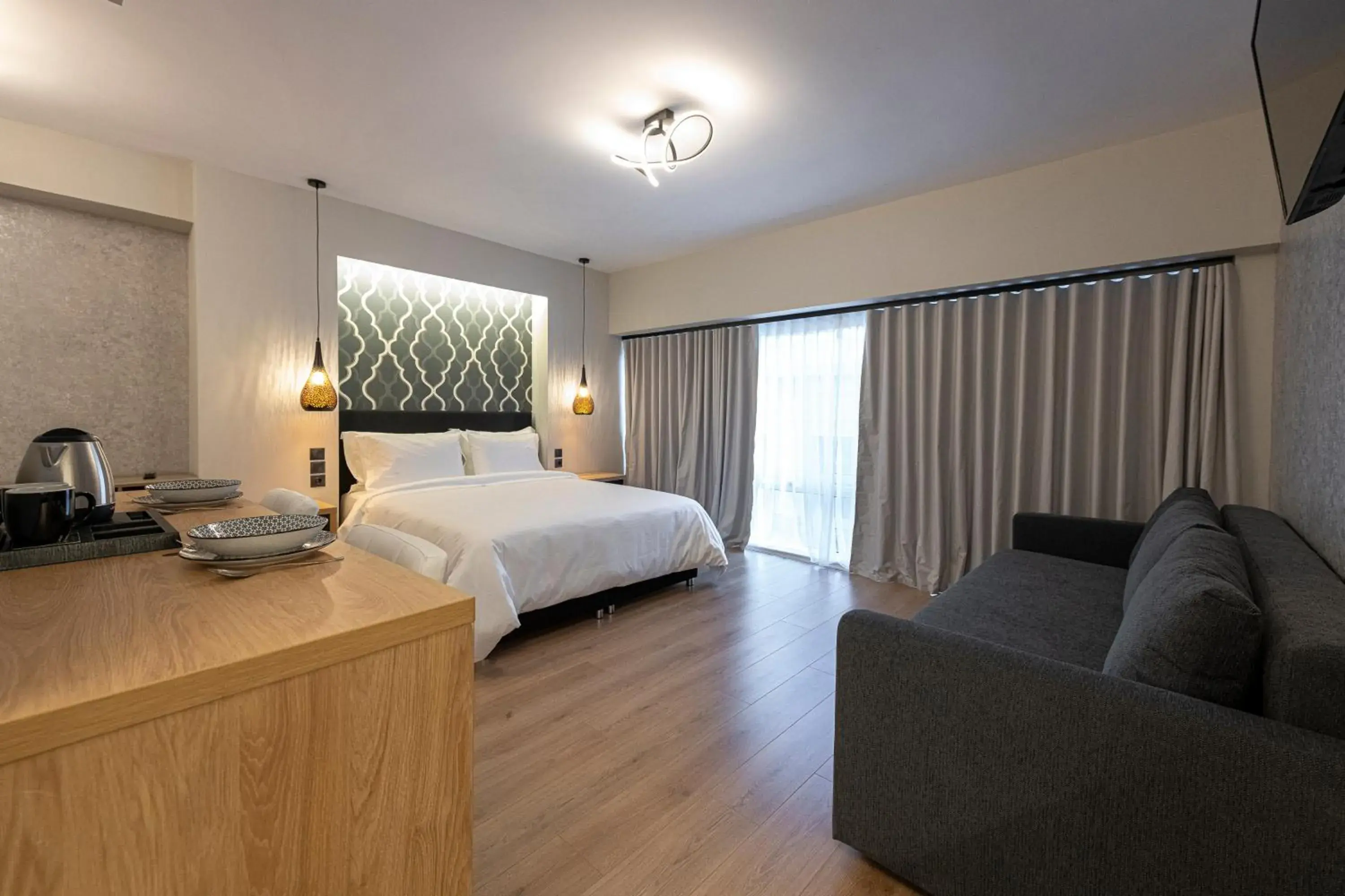 Superior Studio in Ethereal Athεns Superior Studio in Ethereal Athεns