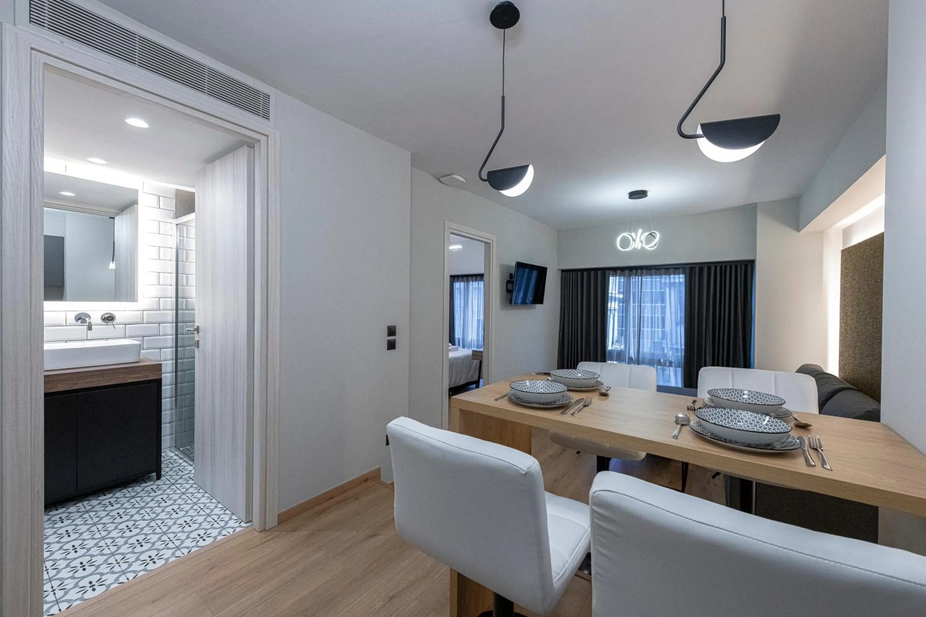 Bathroom in Ethereal Athεns