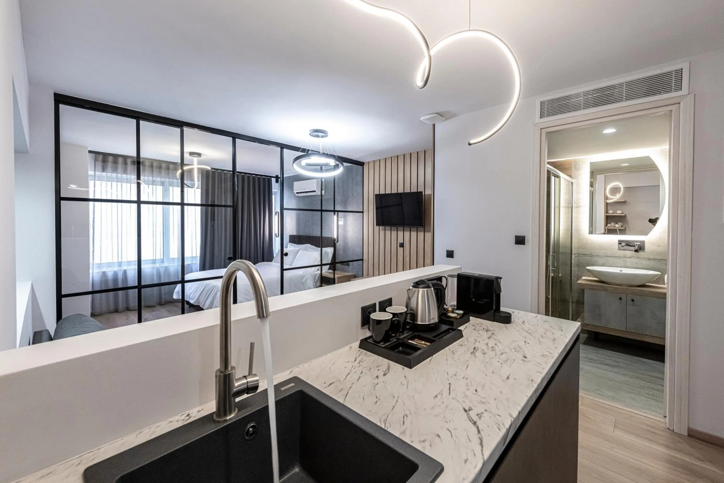 Coffee/tea facilities in Ethereal Athεns