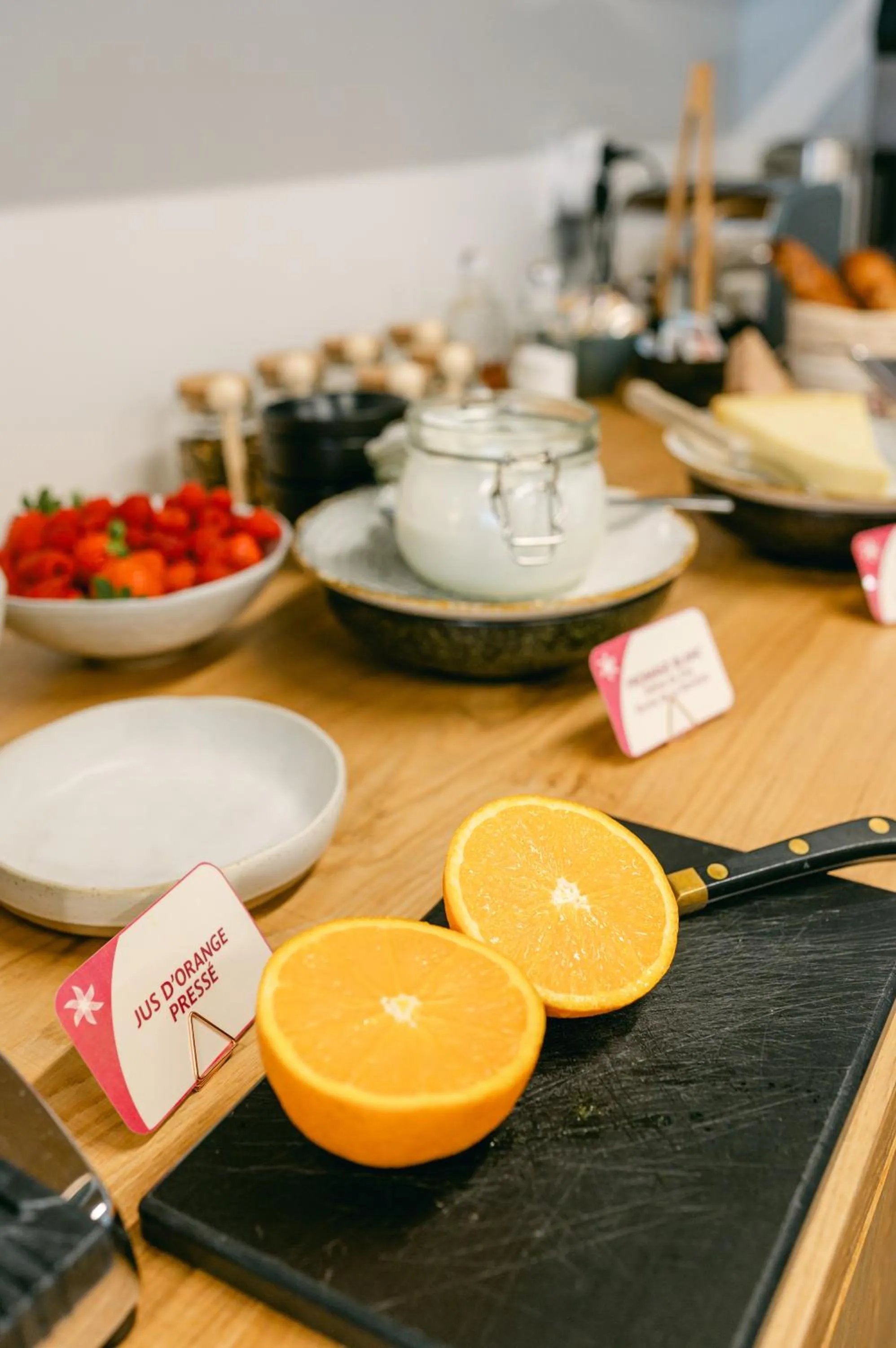 Breakfast in Logis hôtel restaurant l'Argence