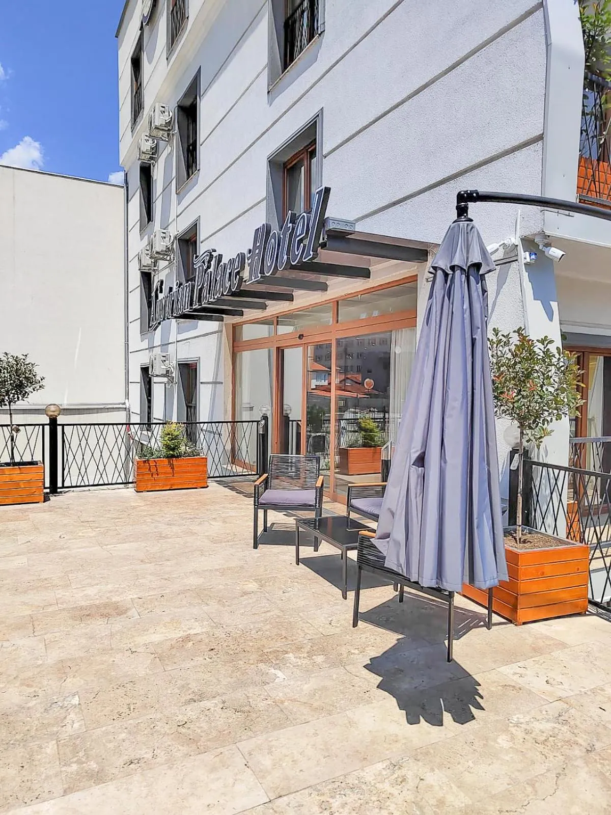 Facade/entrance in Austrian Palace Hotel