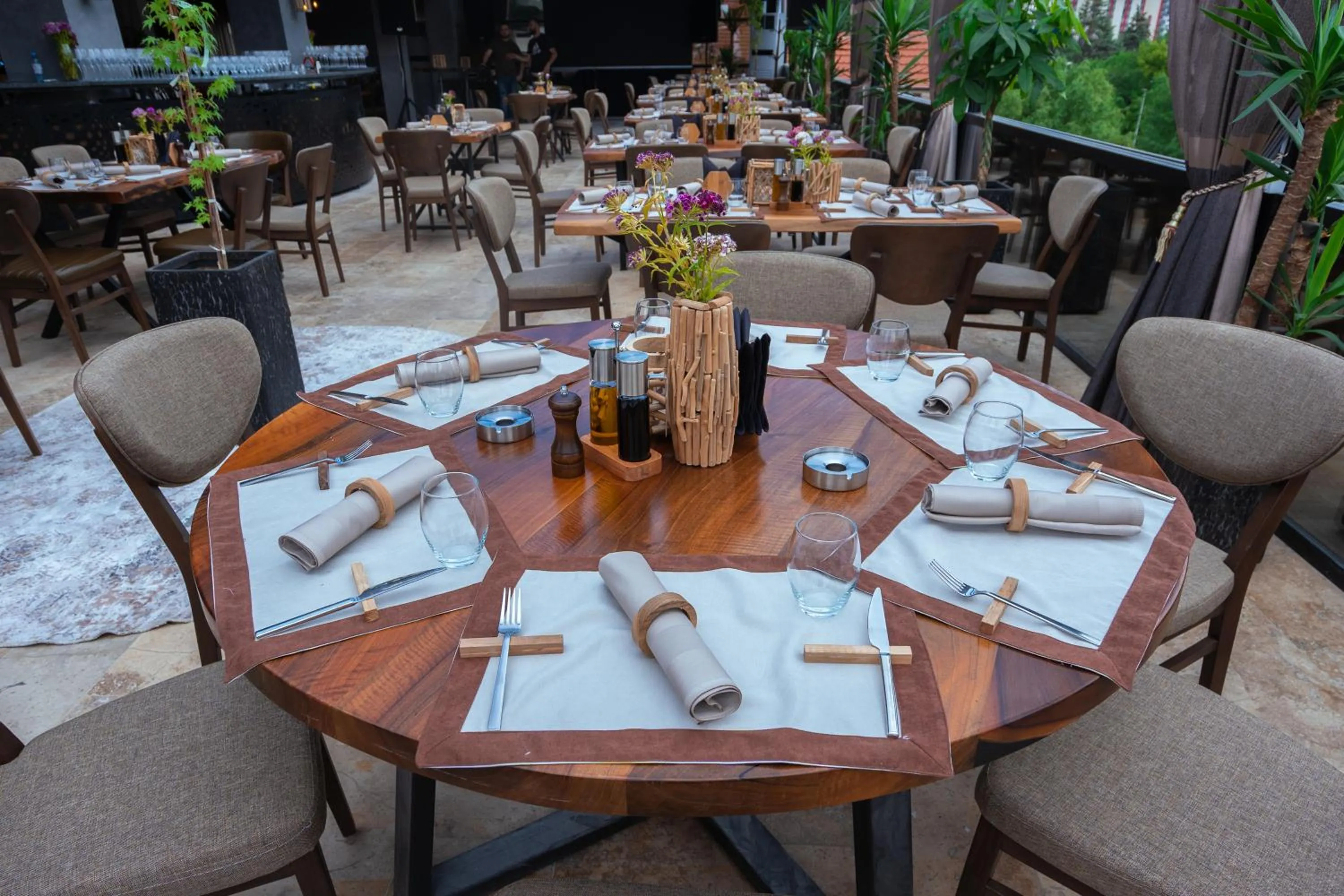 Restaurant/places to eat in Austrian Palace Hotel