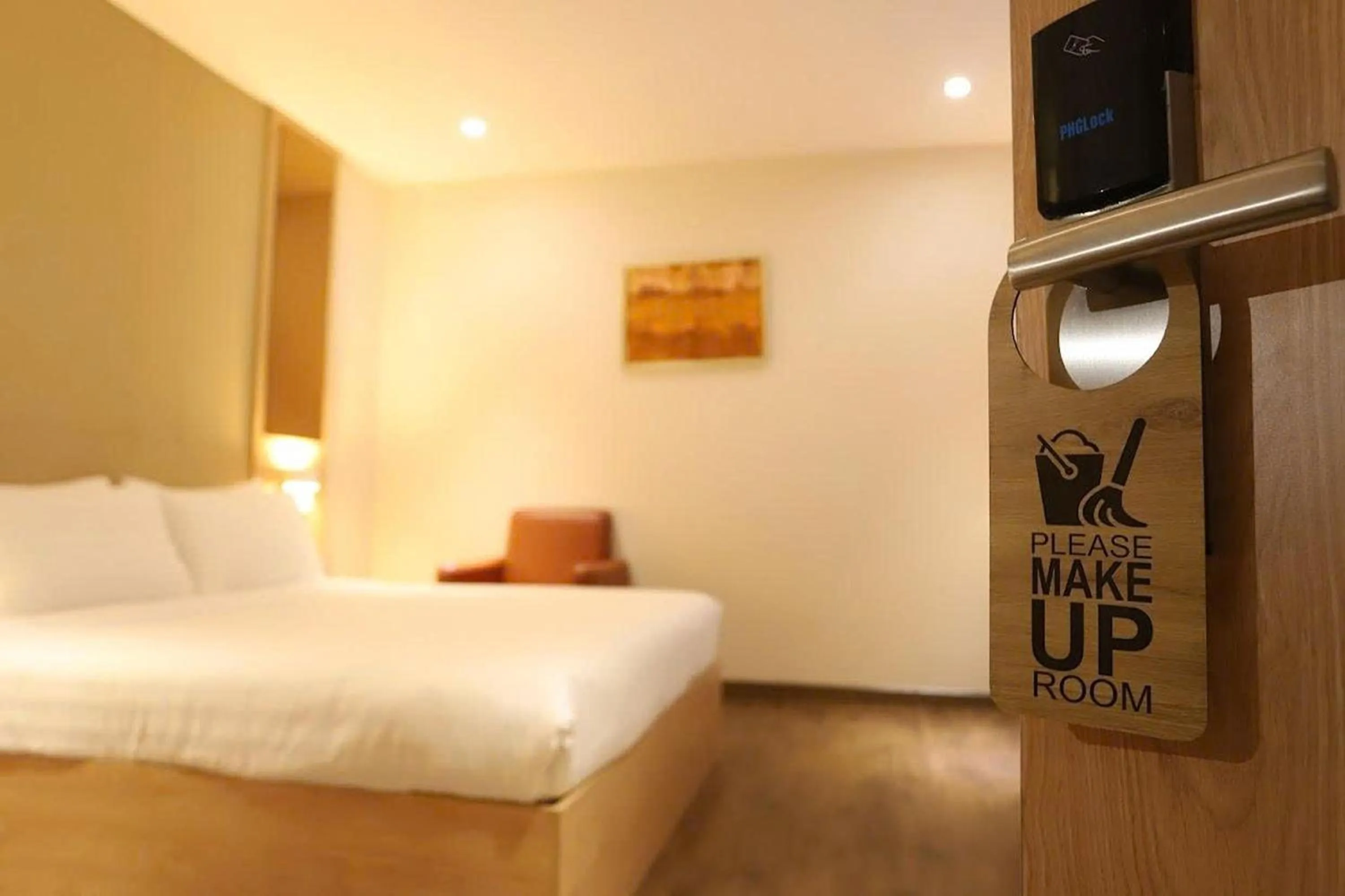 Bed in Lanura Apartments and Hotel