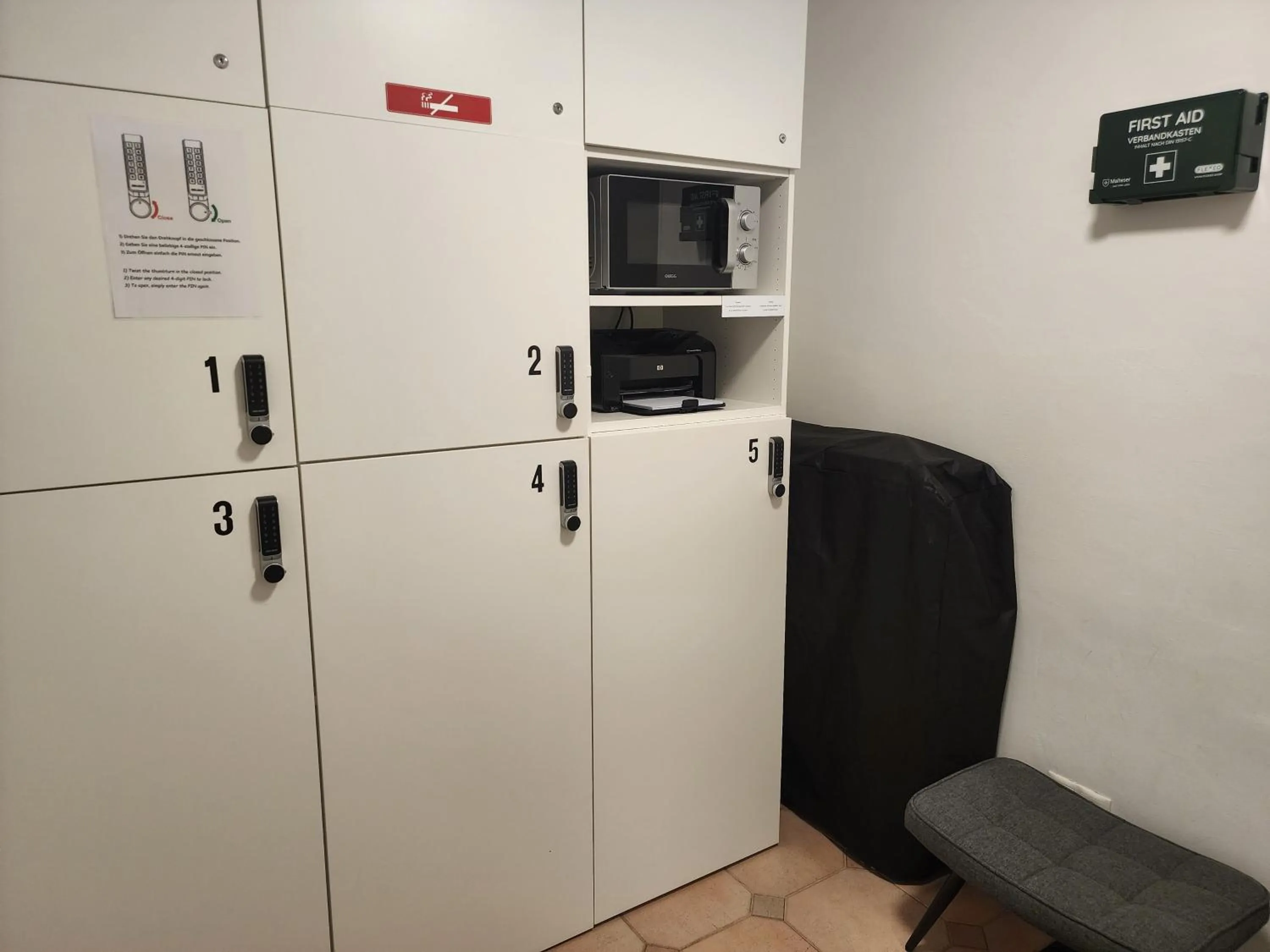 locker in Davin City Aparments - Self-Check-In