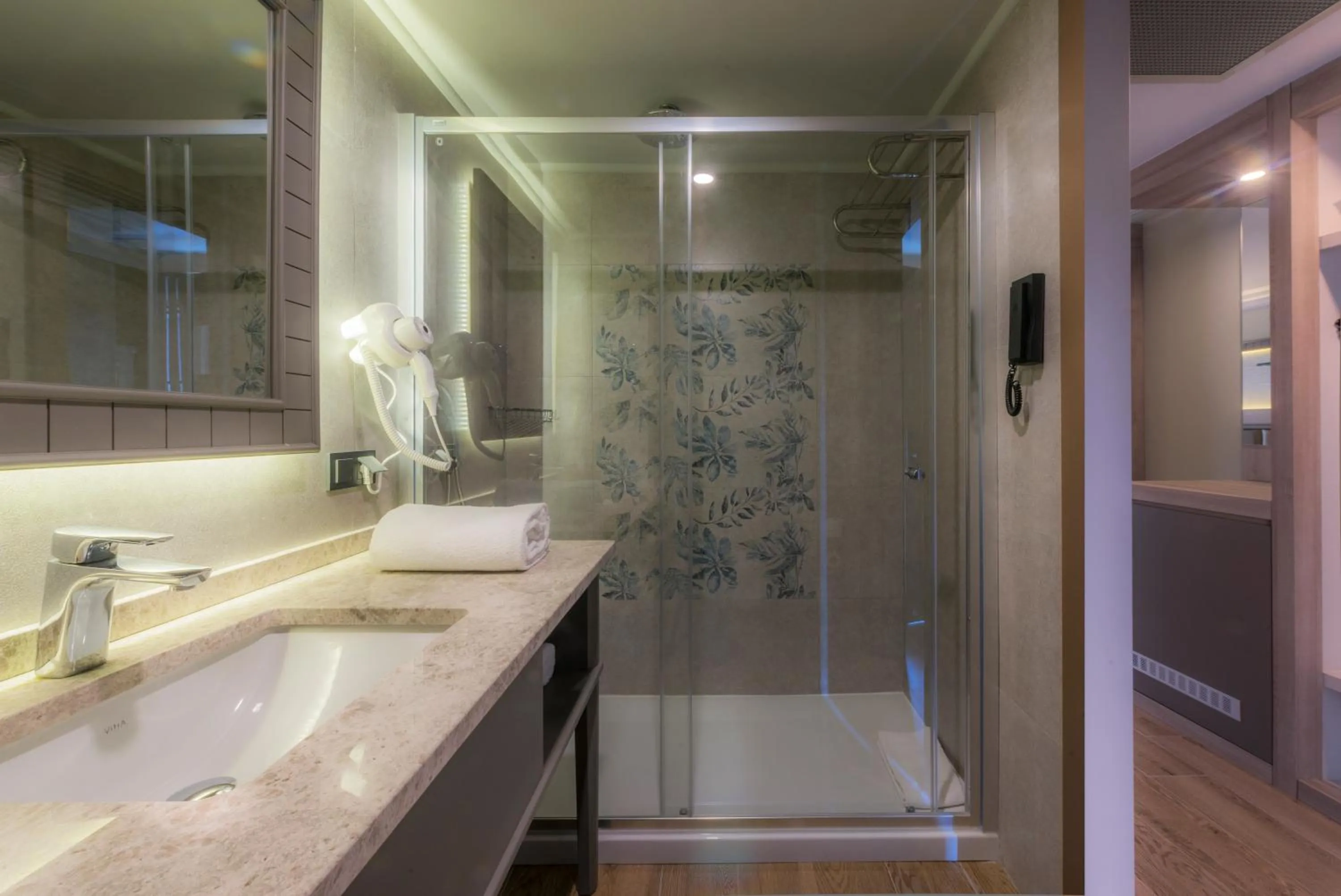 Shower in Samara Hotel Bodrum Ultra All Inclusive