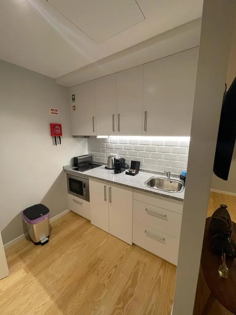 stove in PIER HOUSE Accommodation