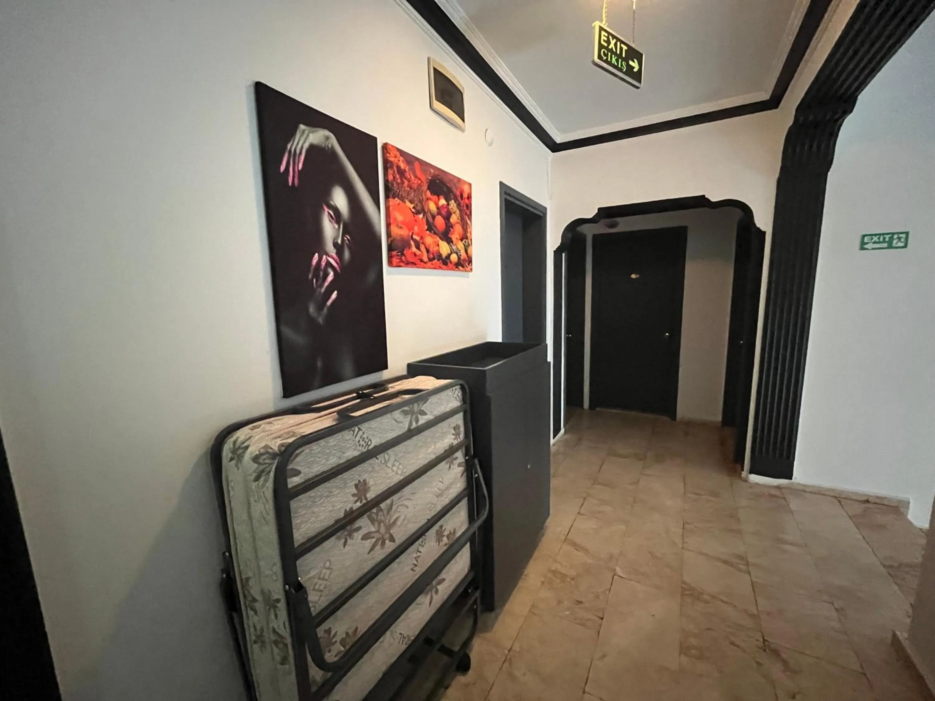 Decorative detail in Hotel Lunay