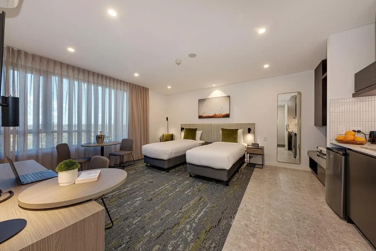 Studio Apartment in Littomore Suites Kingswood Studio Apartment in Littomore Suites Kingswood