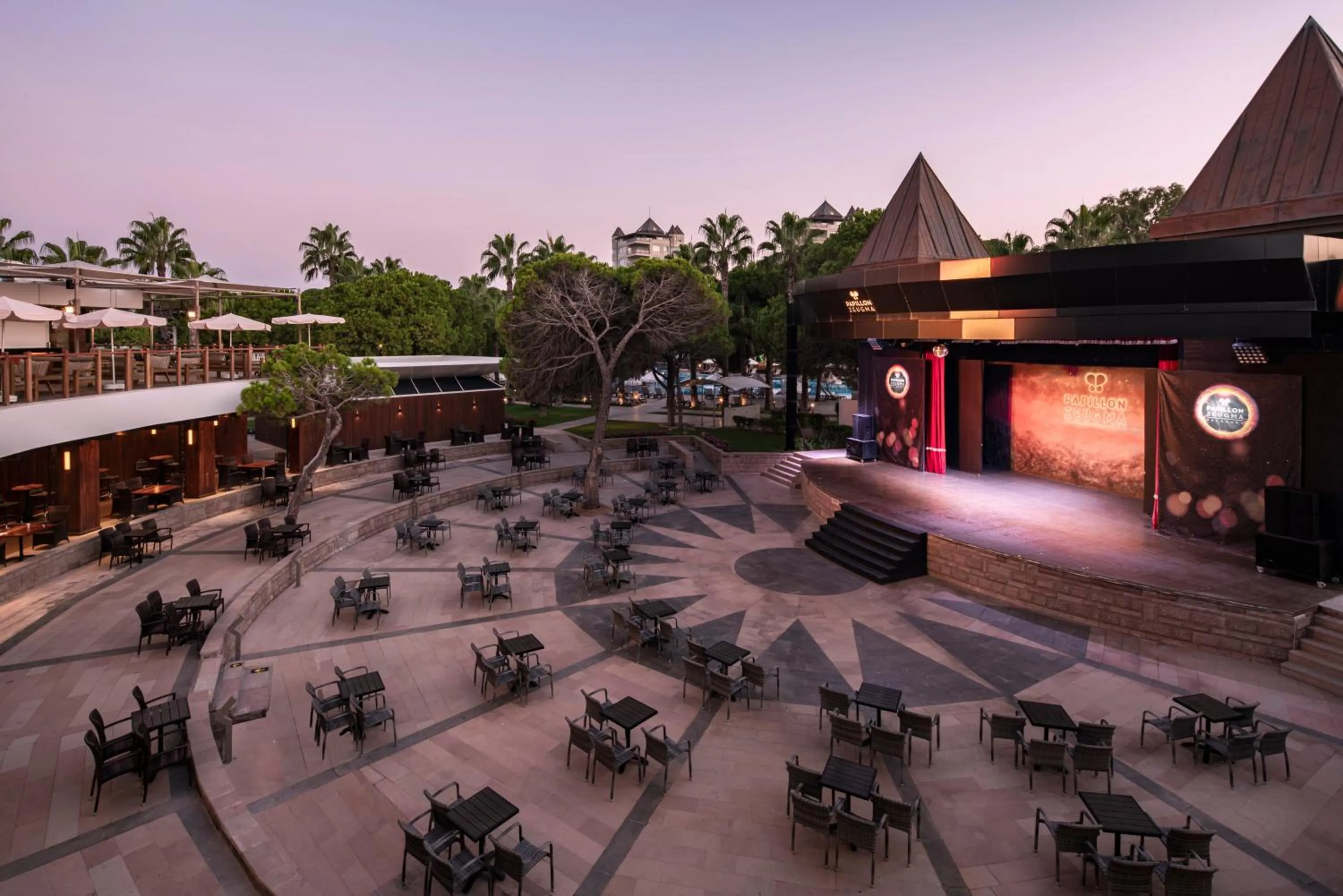 Evening entertainment in Papillon Zeugma Relaxury