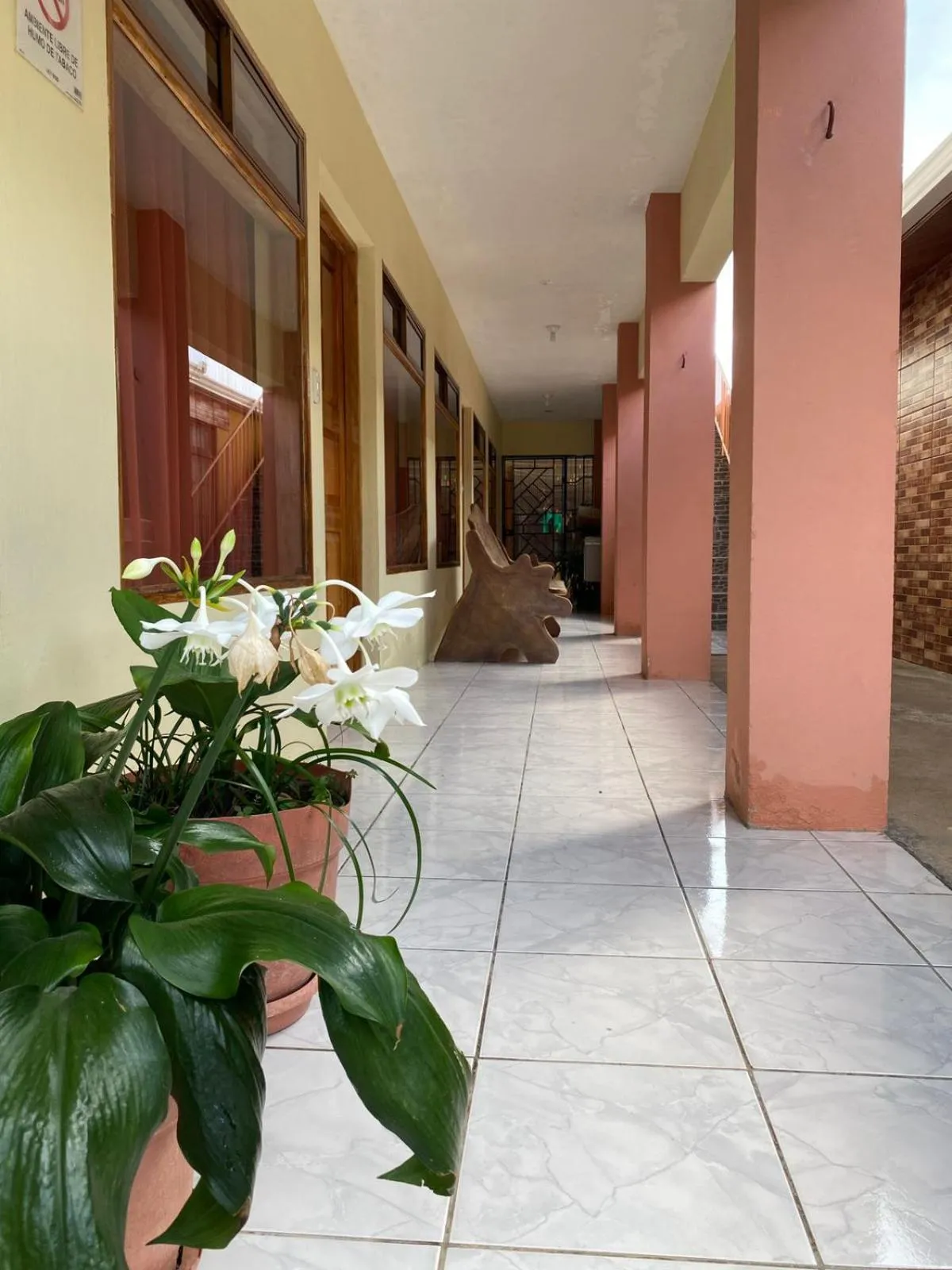 Toilet in Hotel La Puesta Del Sol B&B