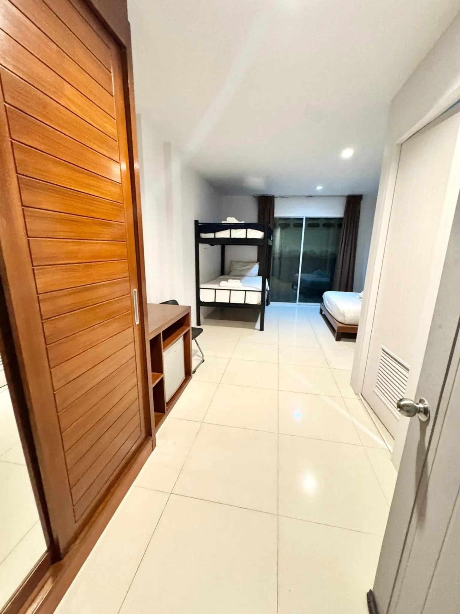 Photo of the whole room in La Xenia Hotel Kata Beach