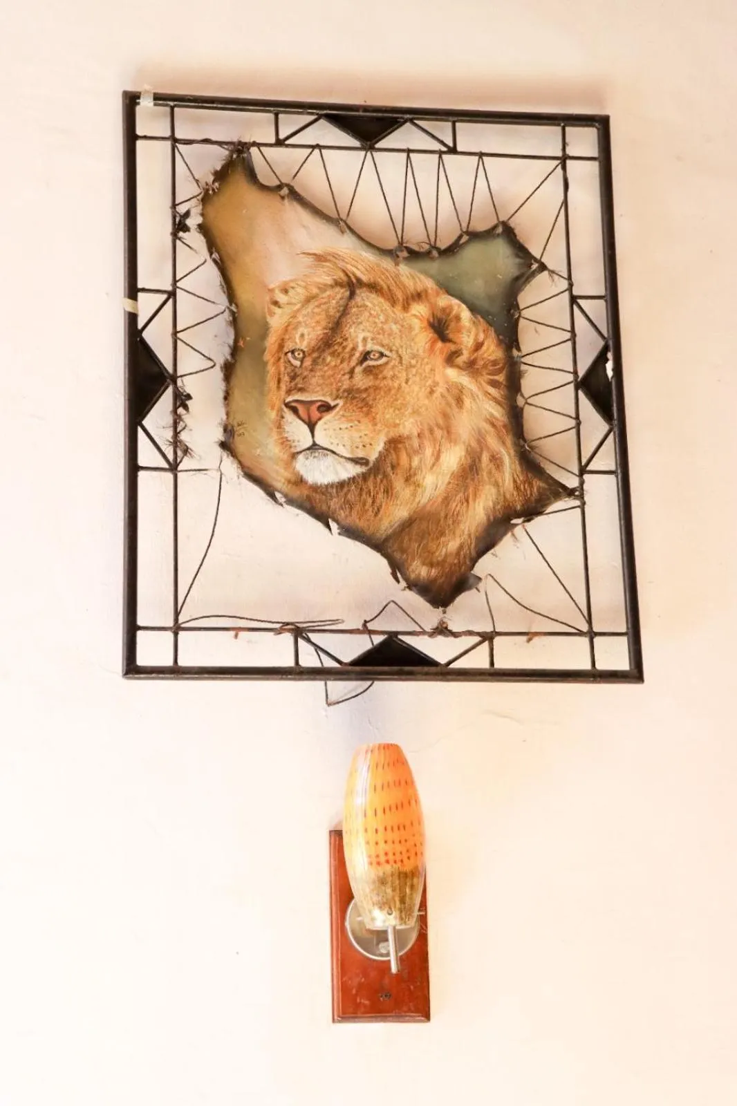 Decorative detail in Bridge Hotel Mombasa