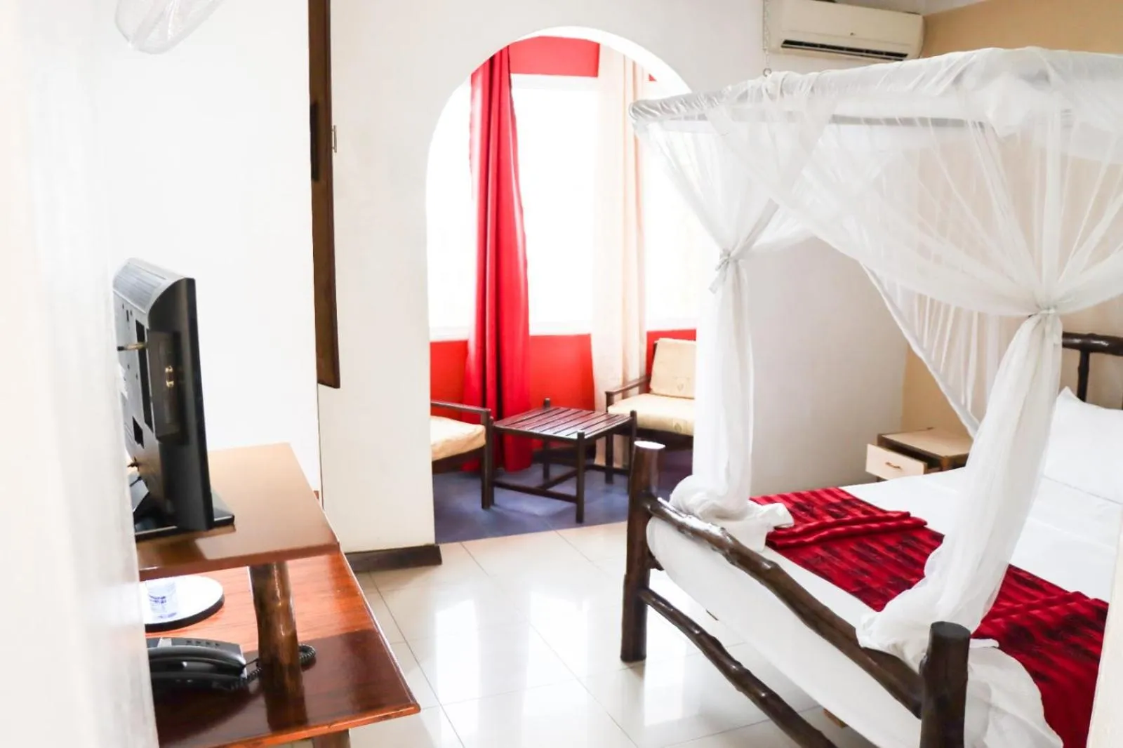 Photo of the whole room, Bed in Bridge Hotel Mombasa