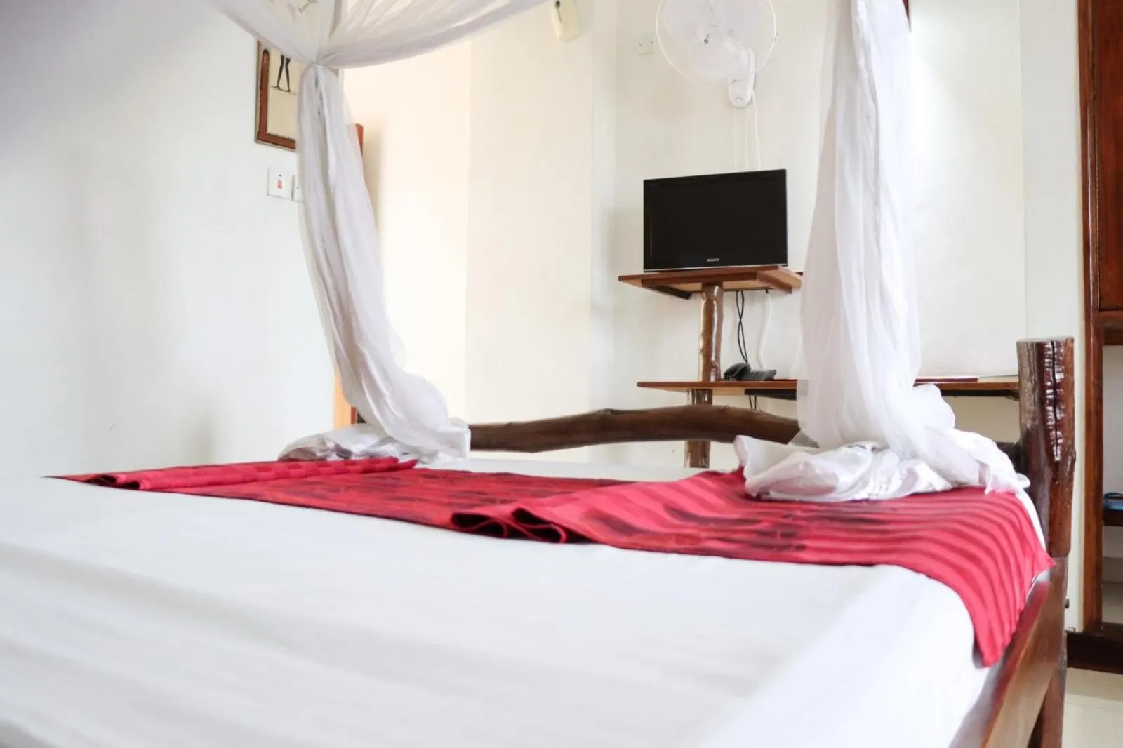 Bed in Bridge Hotel Mombasa