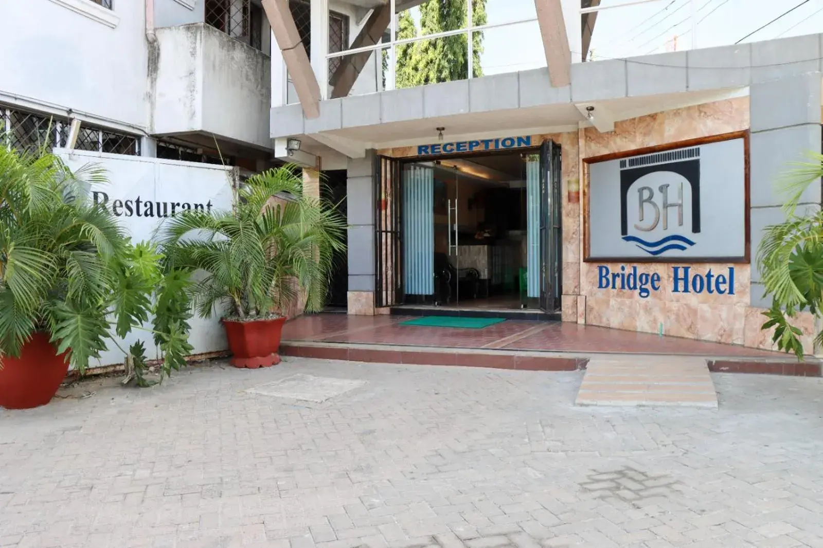 Bridge Hotel Mombasa Bridge Hotel Mombasa
