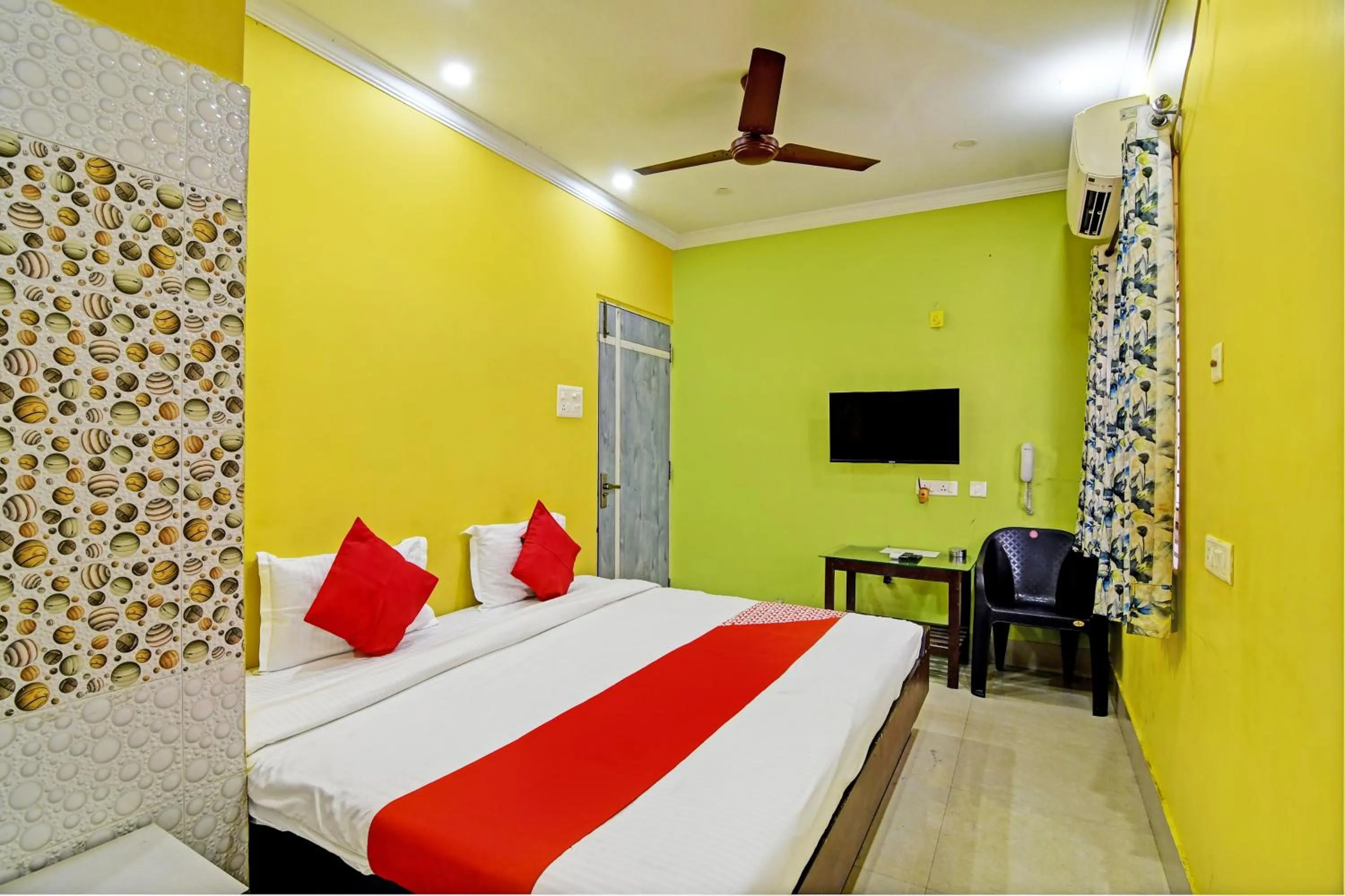 Bedroom, Bed in Hotel O Annapurna Plaza