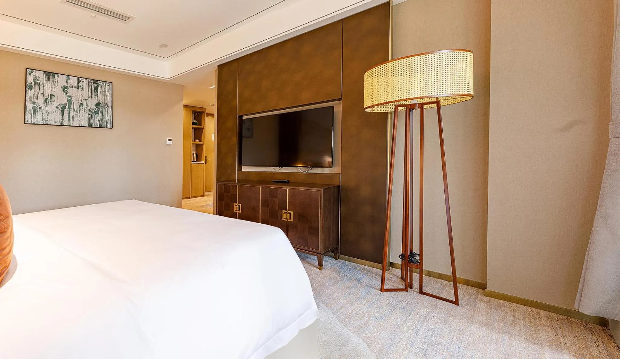 Bedroom, Bed in LDS Hotel Belgrade