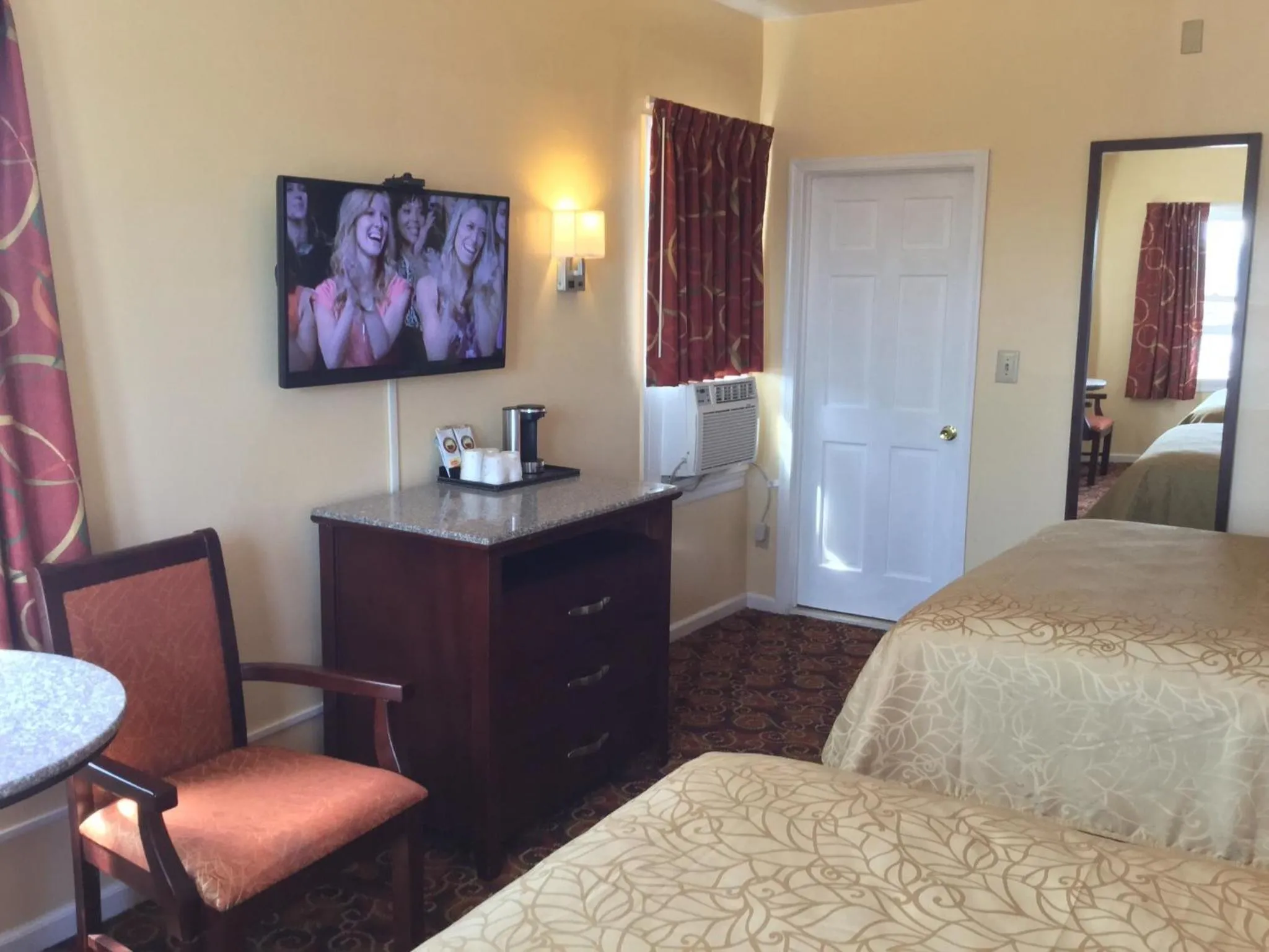 Bed in Red Carpet Inn-Bridgeton/Vineland