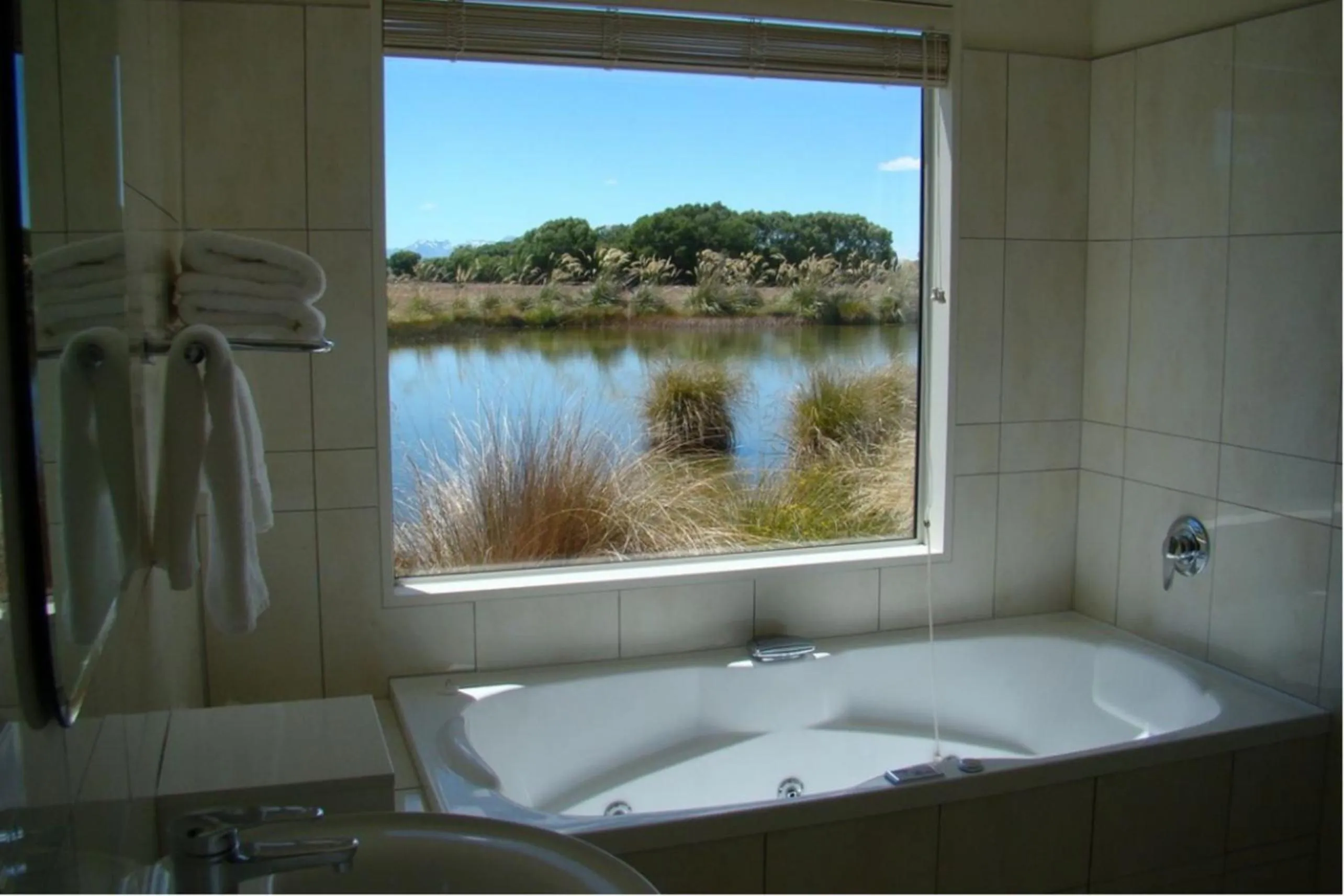 Bathroom in Matuka Lodge