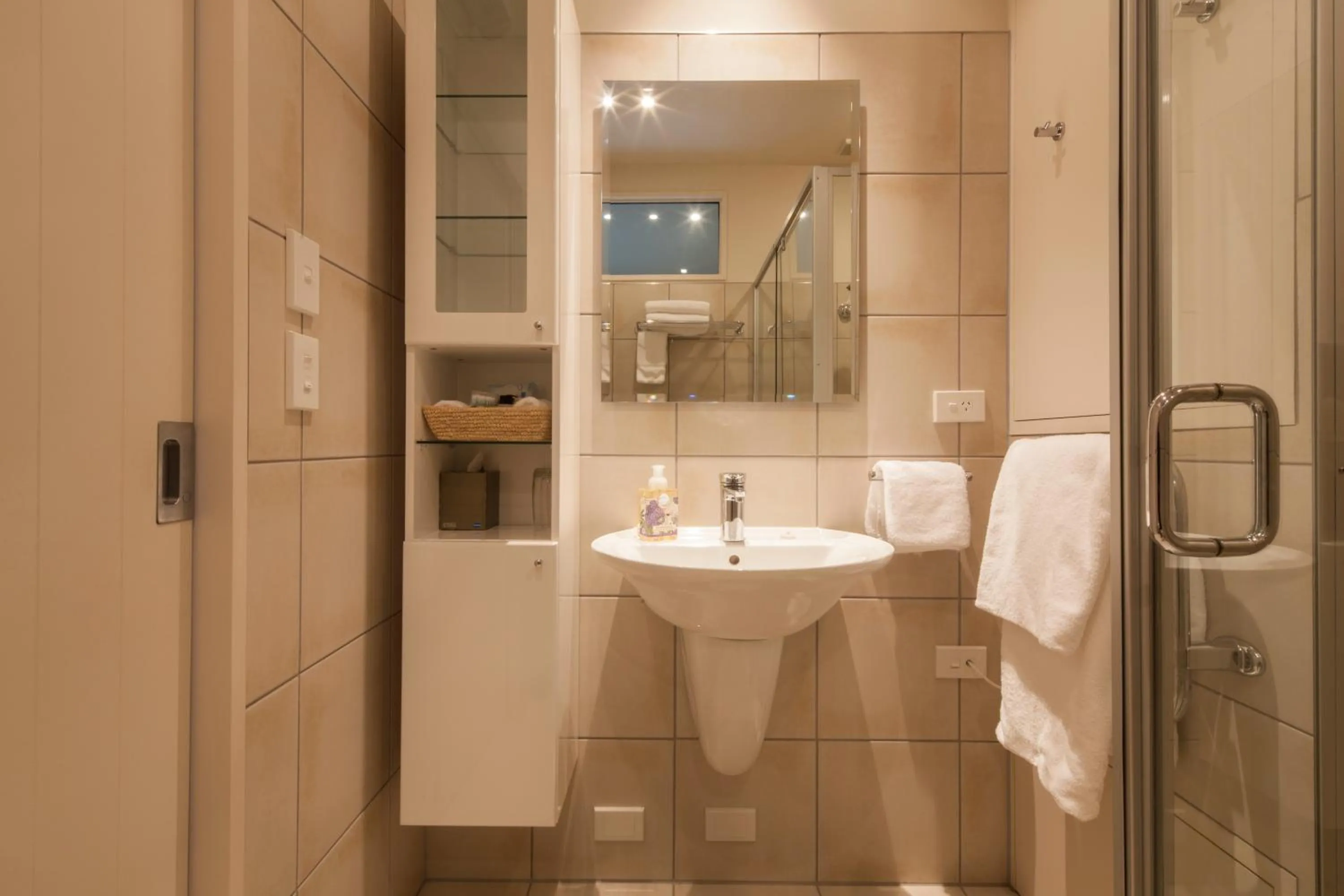 Bathroom in Matuka Lodge