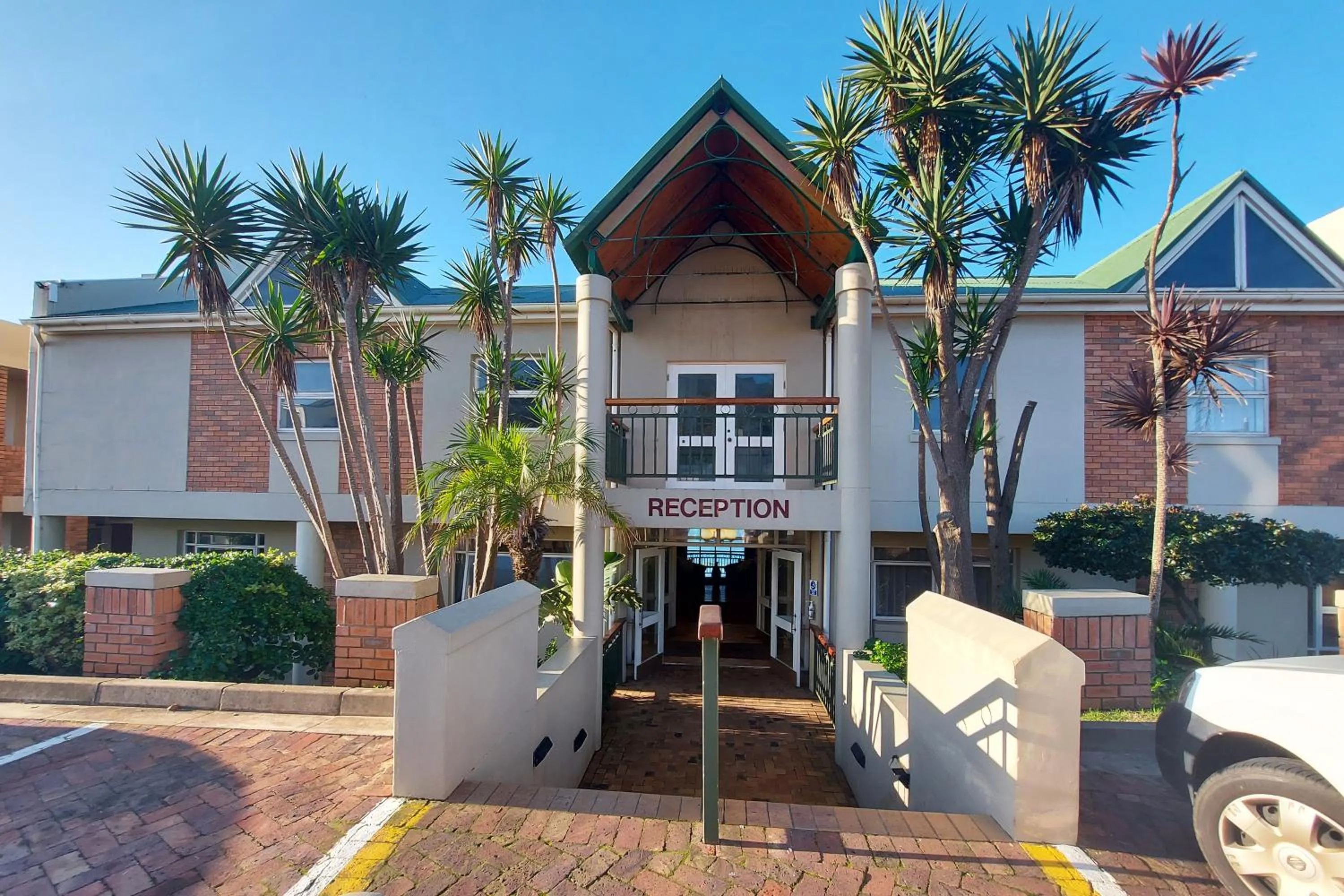 Property building in First Group Brookes Hill Suites