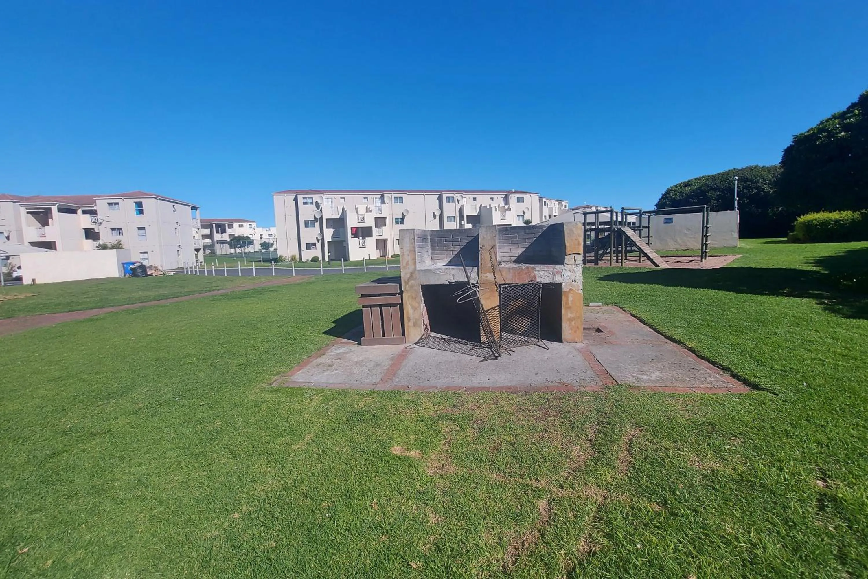 BBQ facilities in First Group Hermanus Beach Club