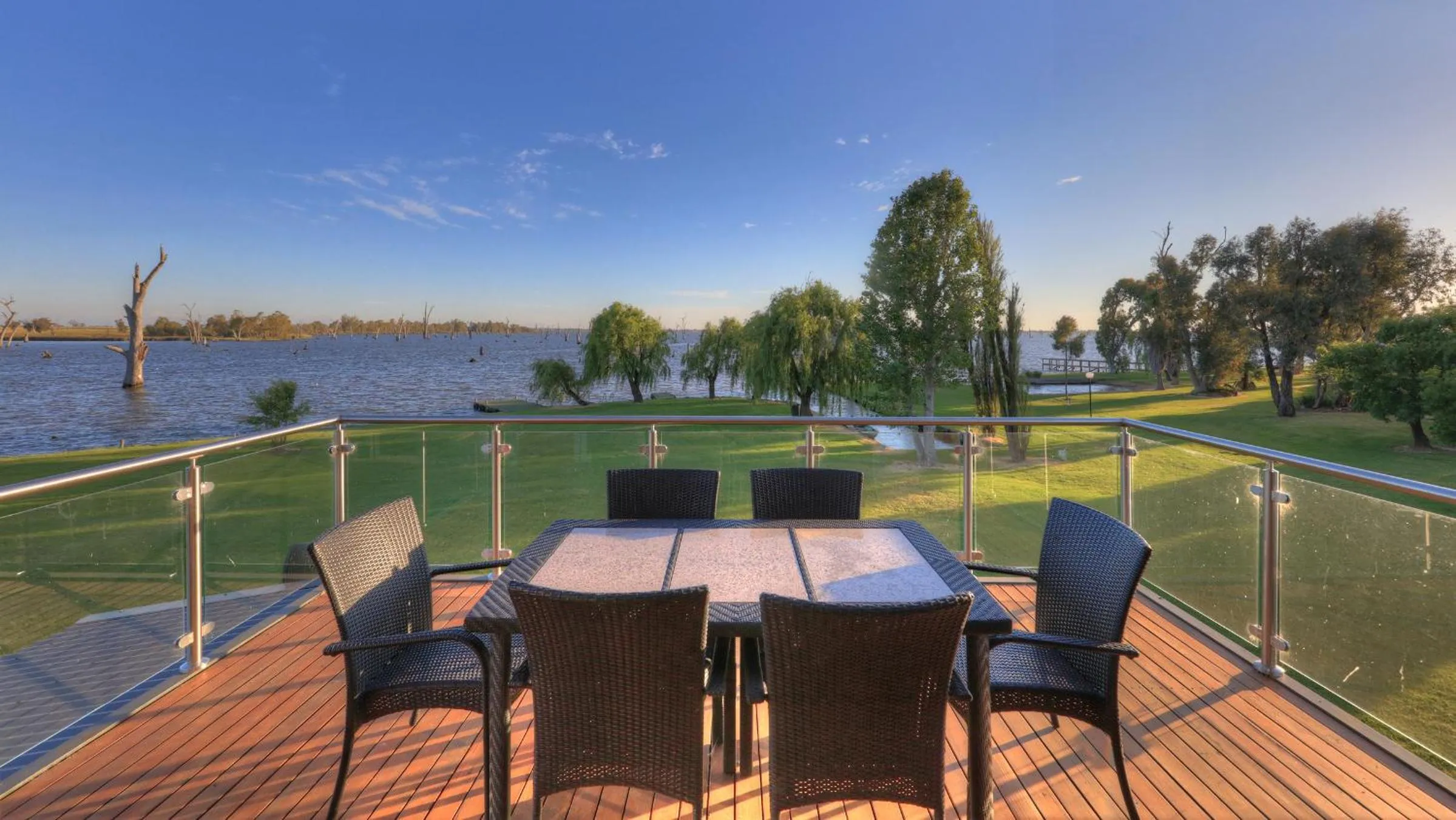 Lake view in Tasman Holiday Parks - Lake Mulwala
