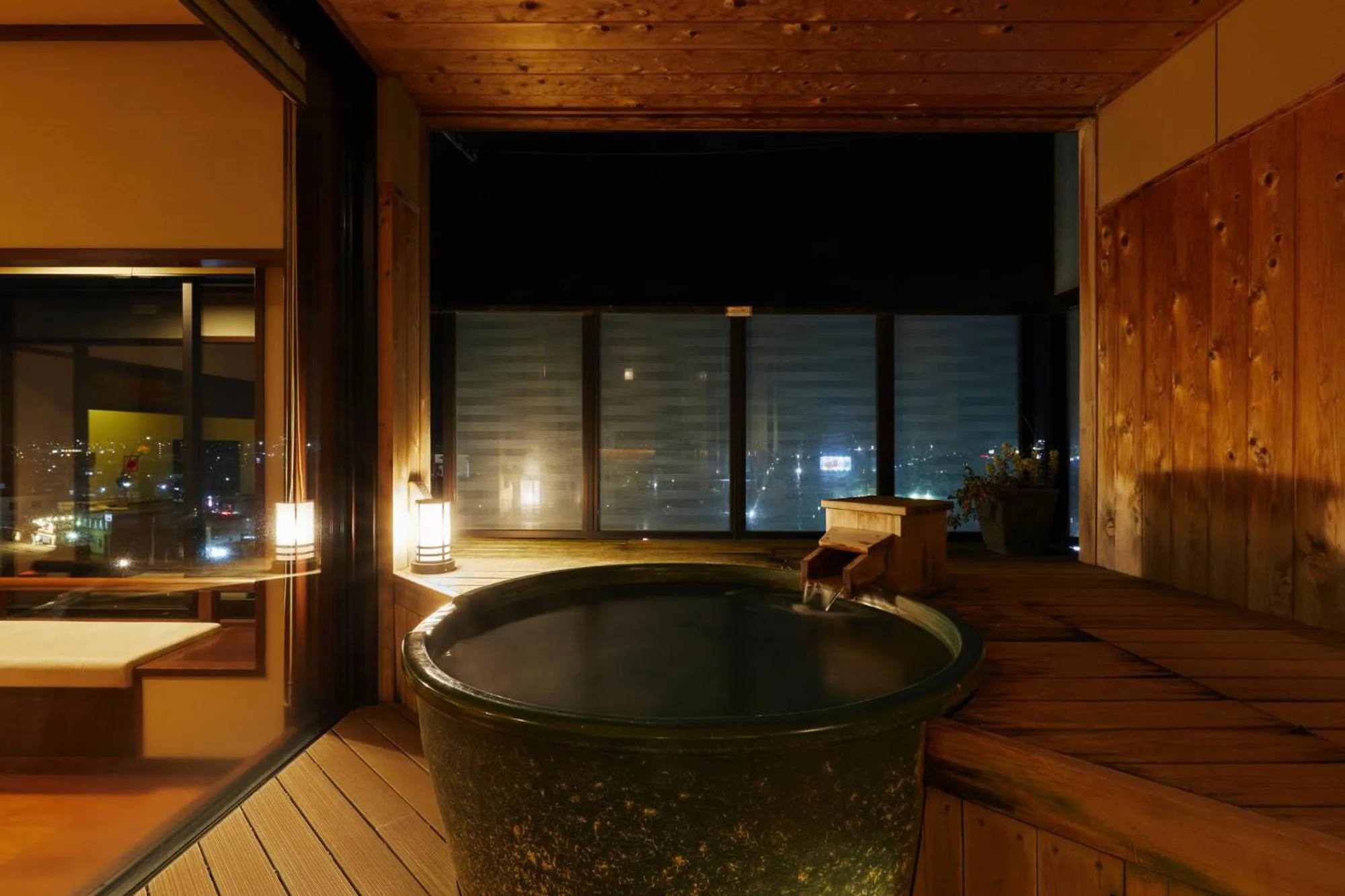 Deluxe Suite with Spa Bath in Takinoyu Hotel