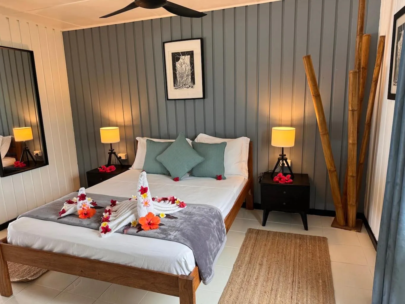 Photo of the whole room, Bed in Turtle Bay Lodge