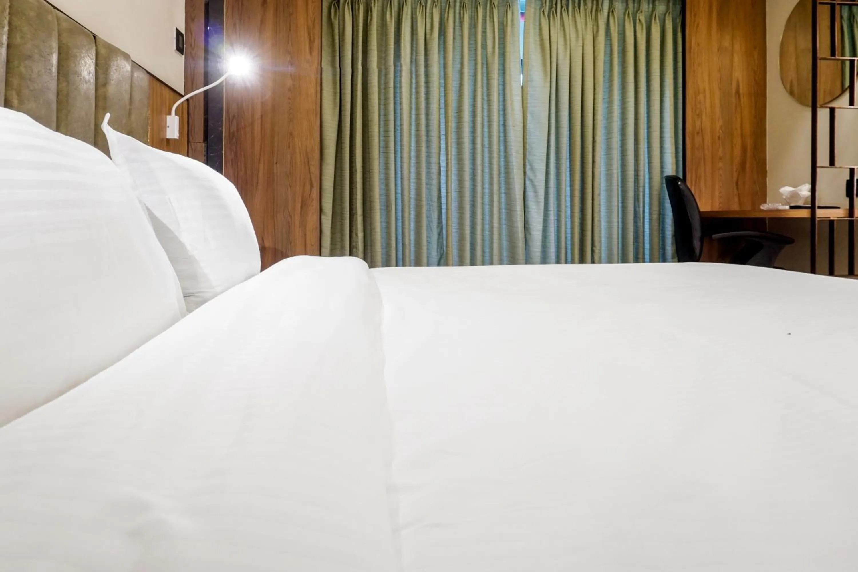 Photo of the whole room, Bed in Hotel Olten