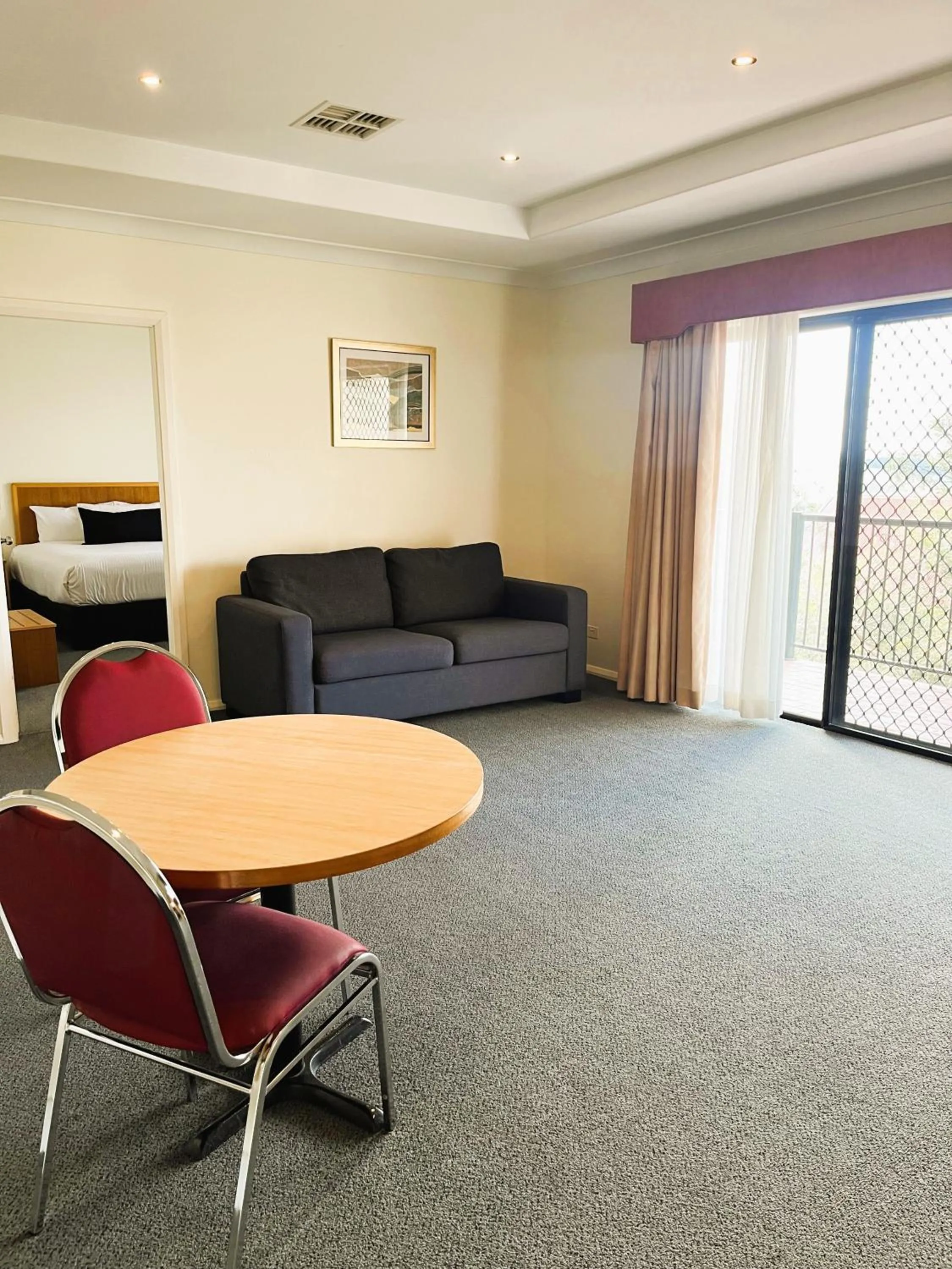 Living room in Turners Vineyard Motel
