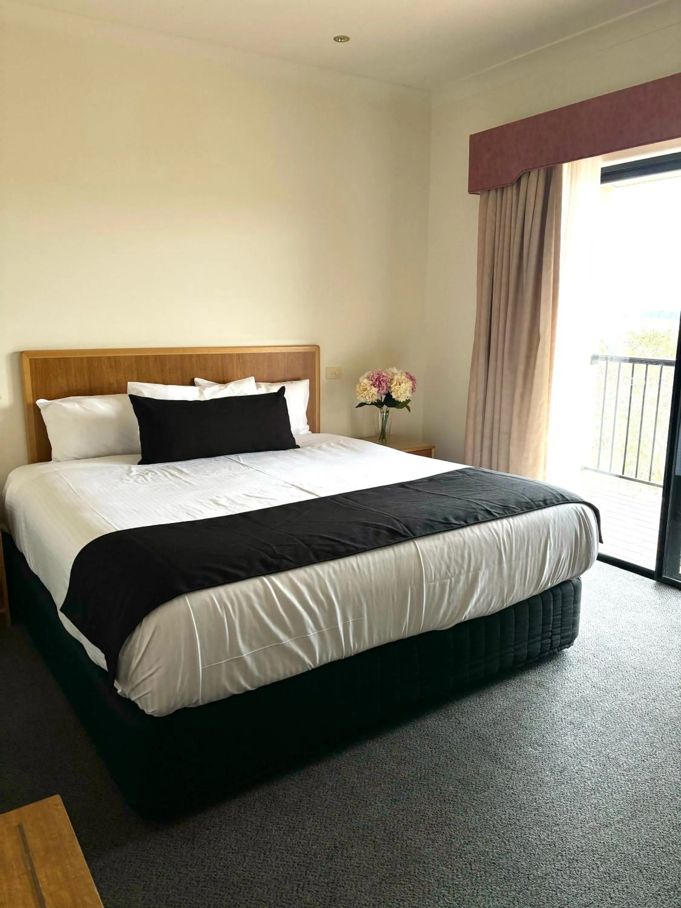 Bedroom, Bed in Turners Vineyard Motel